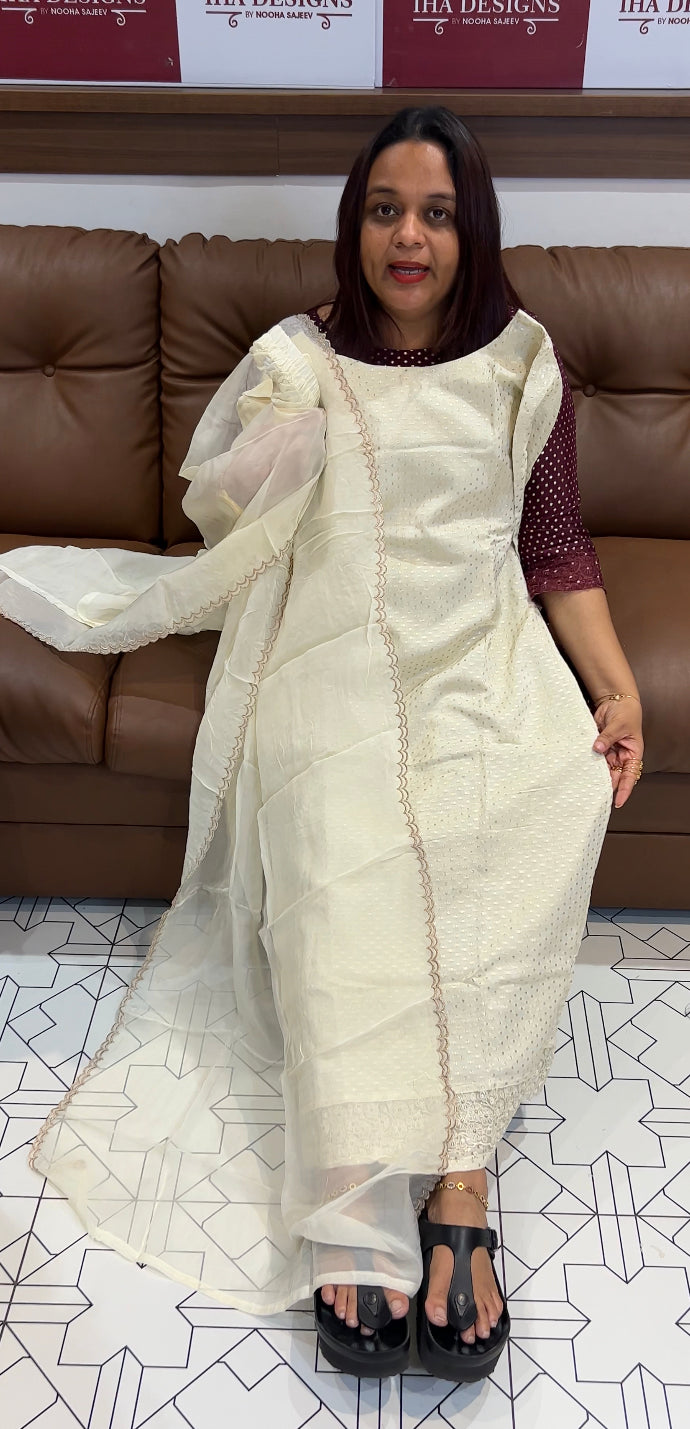 CRAPE SILK TOP ,BOTTOM AND DUPATTA - IHA 8630