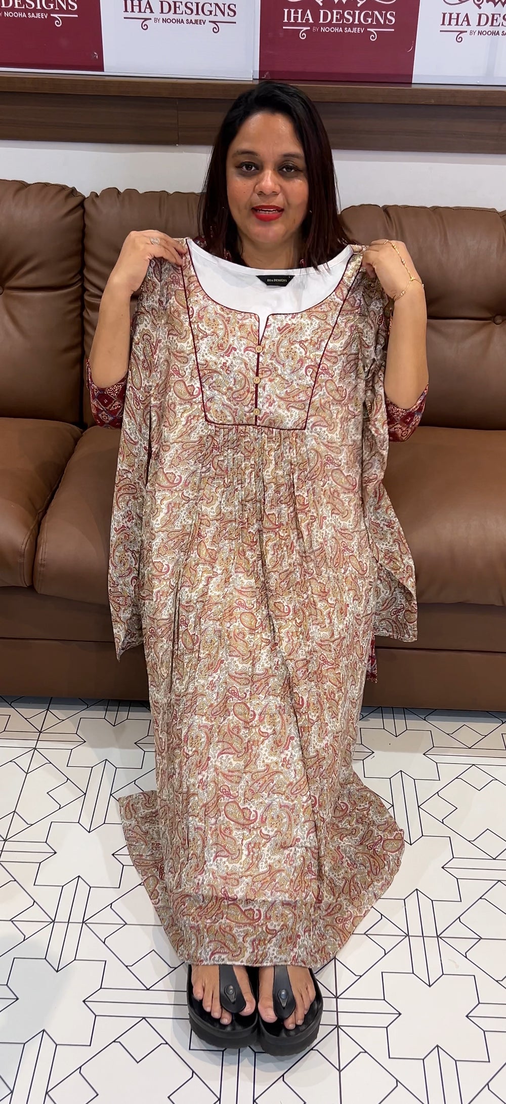 IHA'S IN-HOUSE FLORAL PRINTED ALINE TOPS - IHA 9696