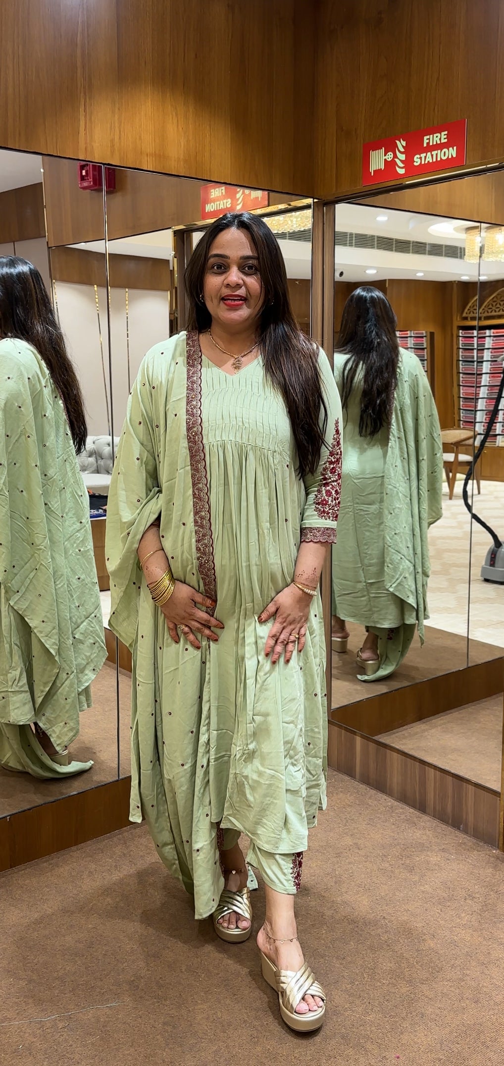 CRUSHED COTTON TOP ,BOTTOM AND DUPATTA - IHA 22230