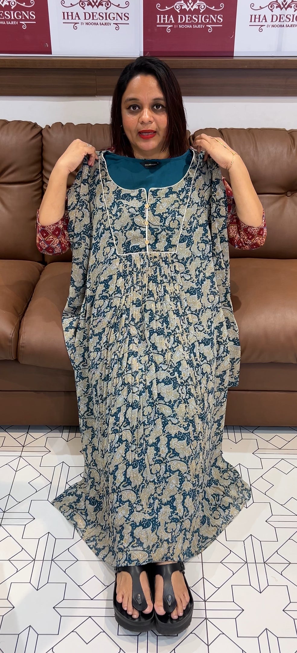 IHA'S IN-HOUSE FLORAL PRINTED ALINE TOPS - IHA 9696