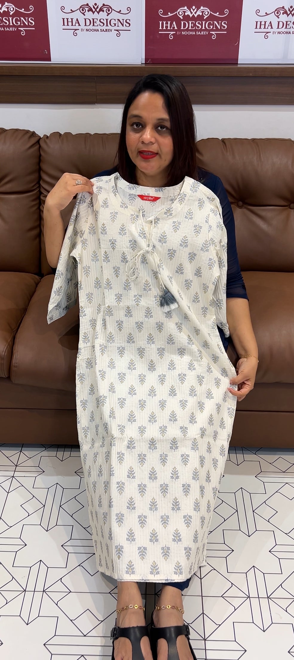 BUDGET BUY PRINTED COTTON TOPS - IHA 9690