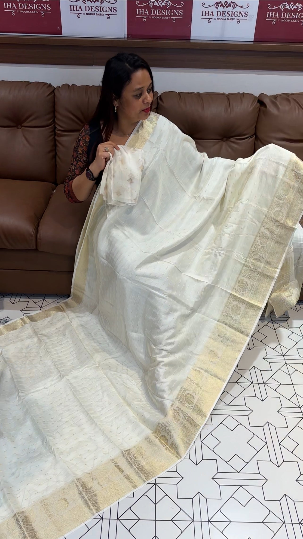 DESIGNER DOLA SILK SAREES - IHA 9836