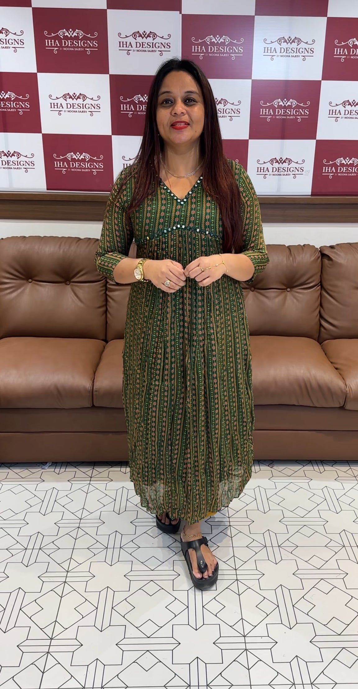 IHA'S IN-HOUSE HAND WORKED ALIYA CUT TOP - IHA 9489