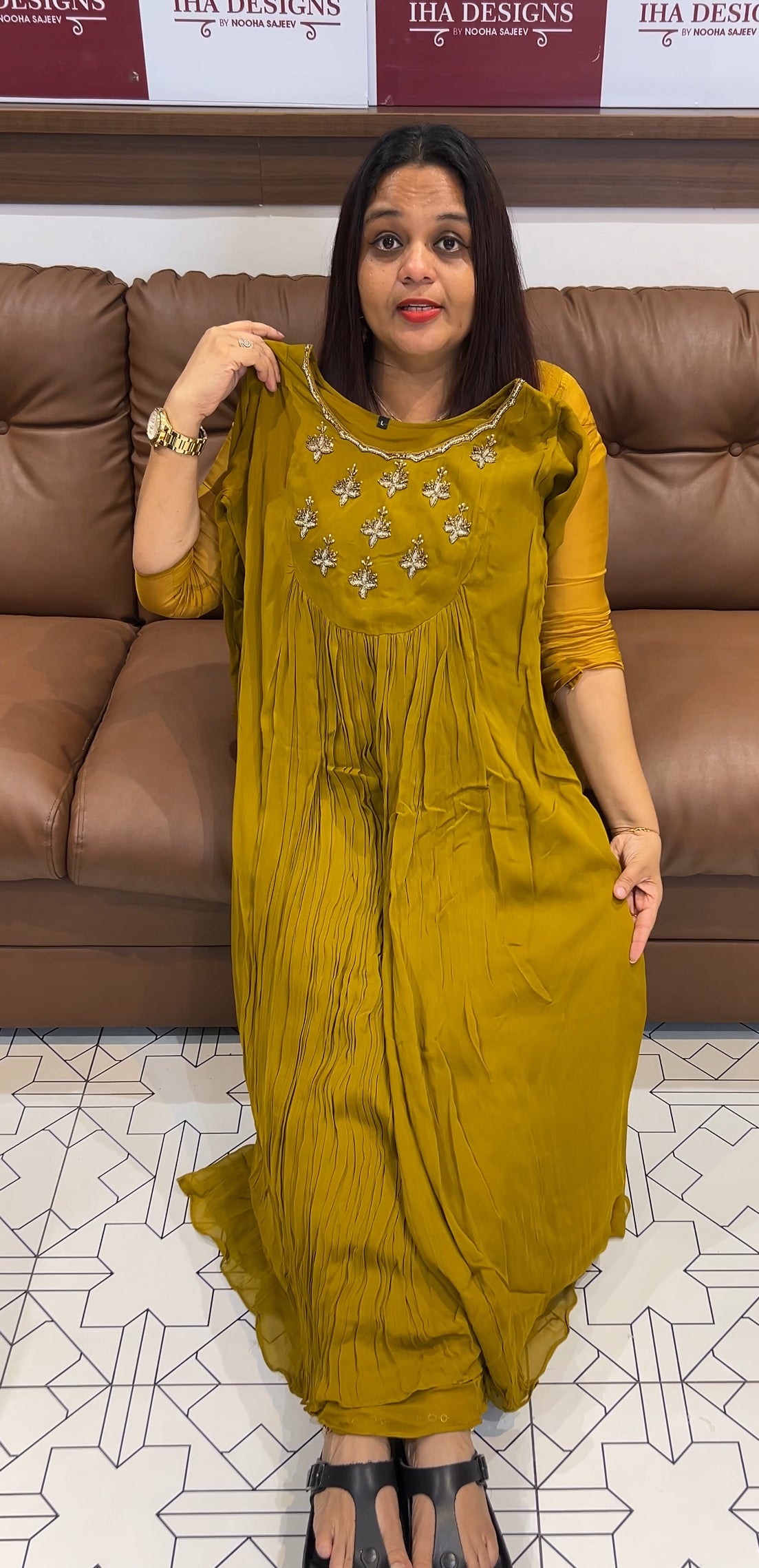 VISCOSE GEORGETTE HAND WORKED ALINE TOPS - IHA 9470