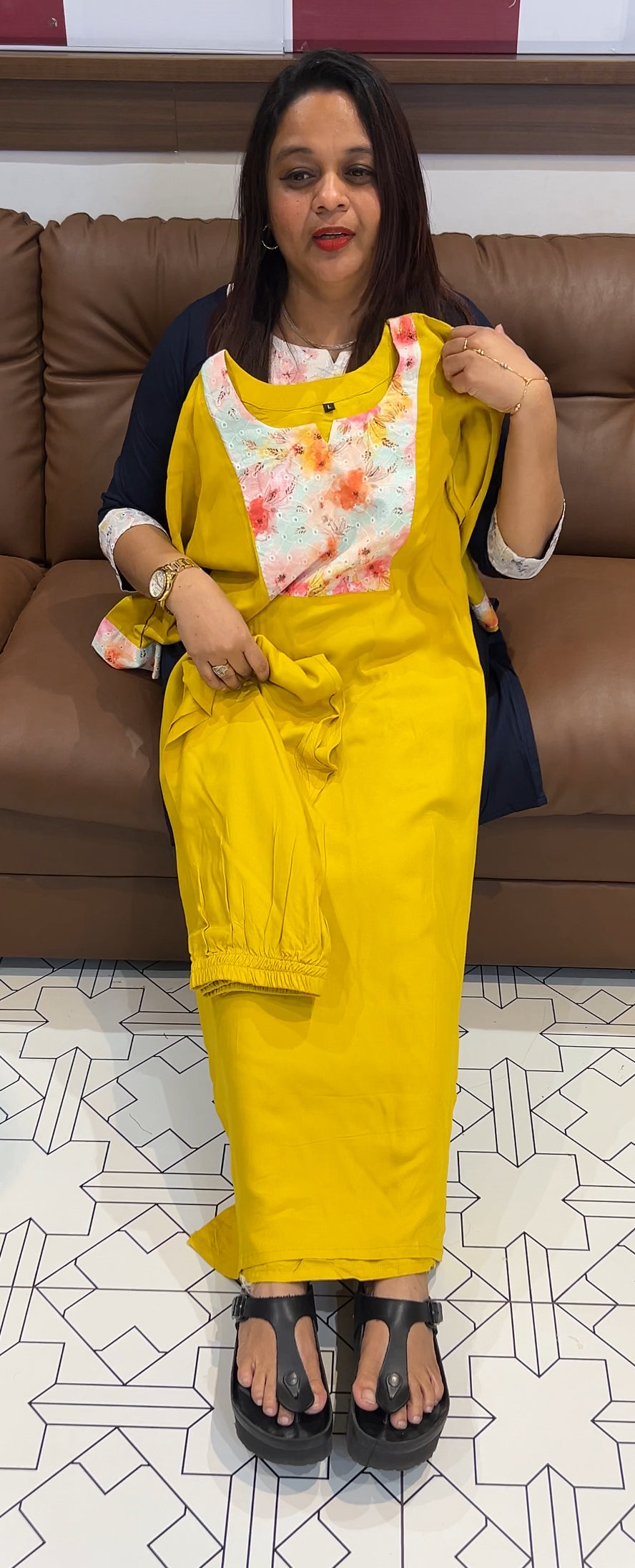 BUDGET BUY COTTON RAYON TOP AND VBOTTOM - IHA 9760