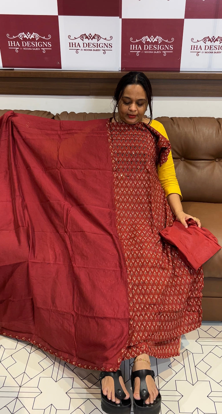 COTTON PRINTED UNSTITCHED SALWAR SUIT - IHA 8589