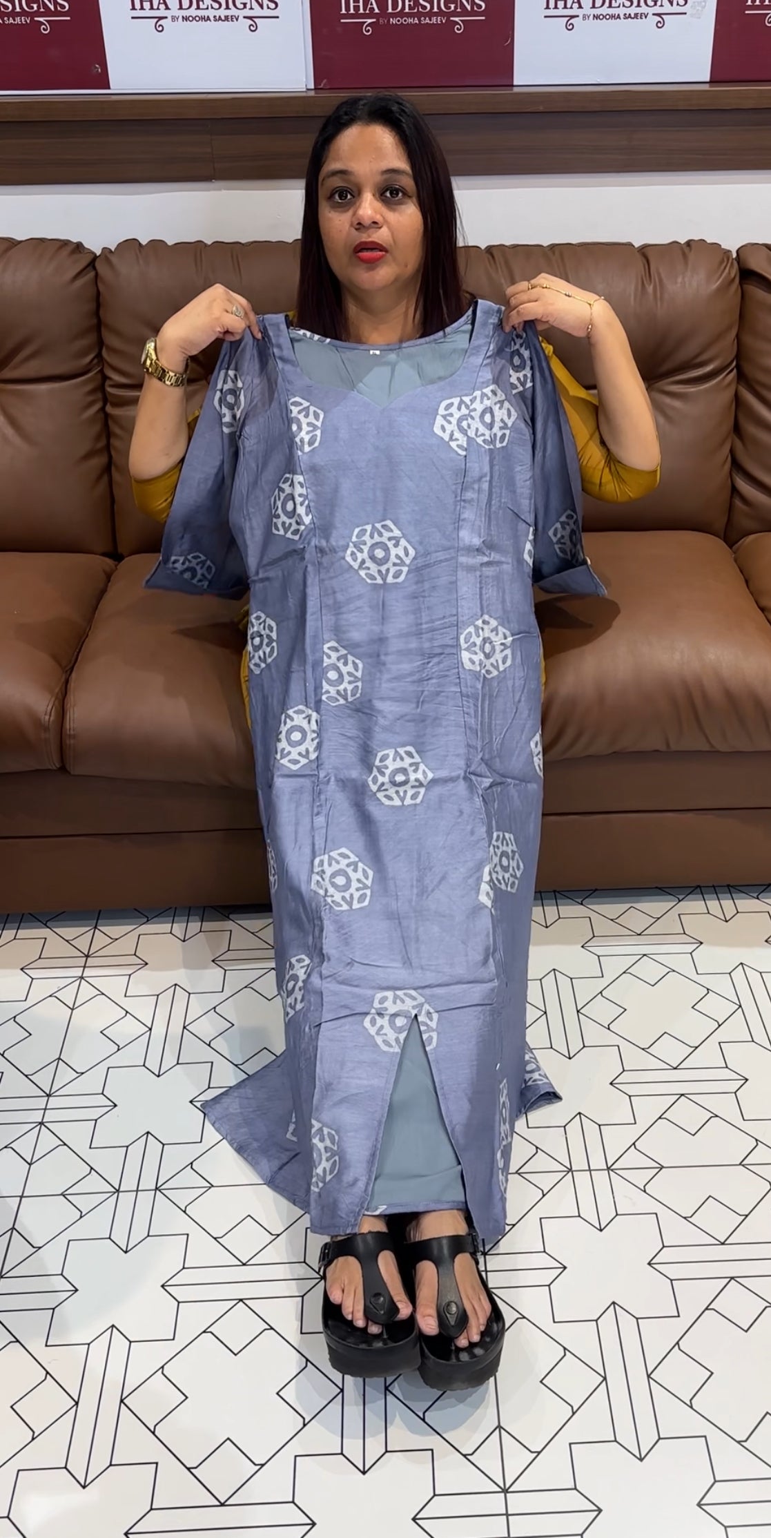 BATIK PRINTED TOPS - IHA 9534