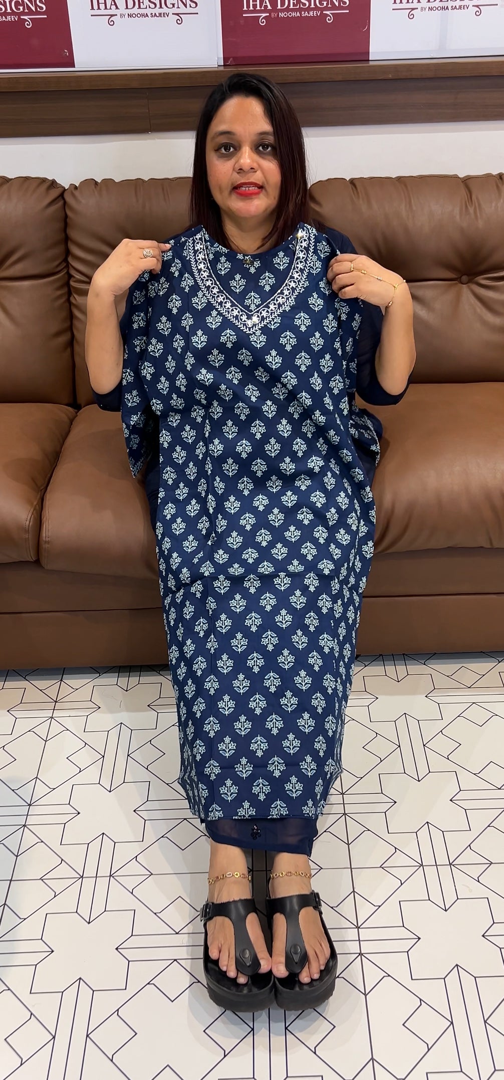 BUDGET BUY PRINTED COTTON TOPS - IHA 9686