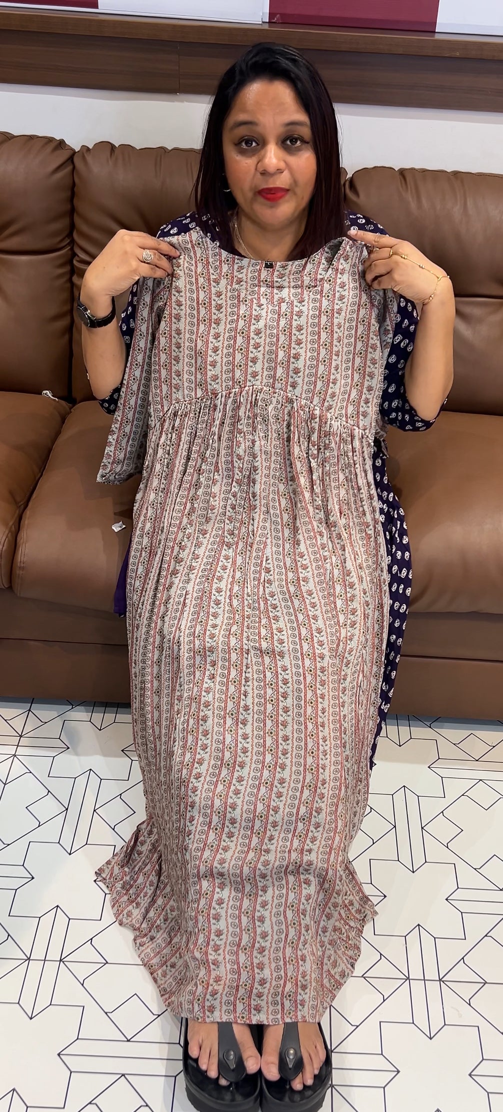 PRINTED PLATINUM CHIFFON ALIYA CUT TOPS - IHA 9708