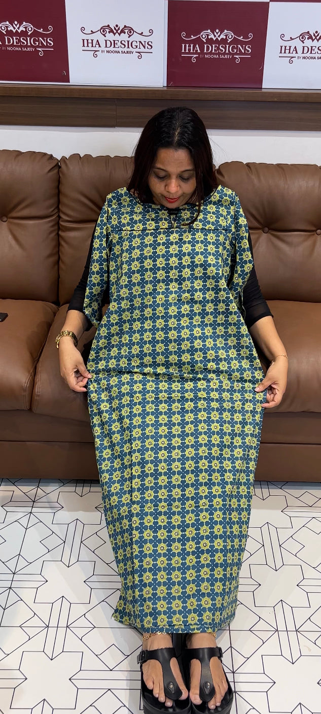 IHA'S IN-HOUSE PRINTED COTTON TOP - IHA 8473