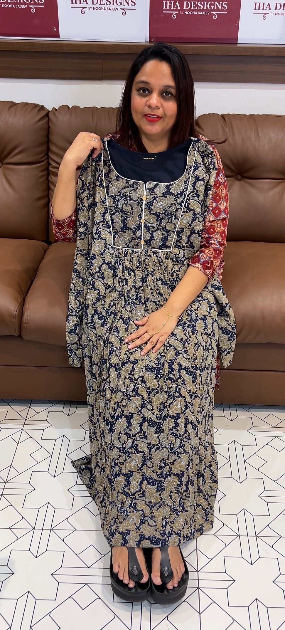 IHA'S IN-HOUSE FLORAL PRINTED ALINE TOPS - IHA 9696