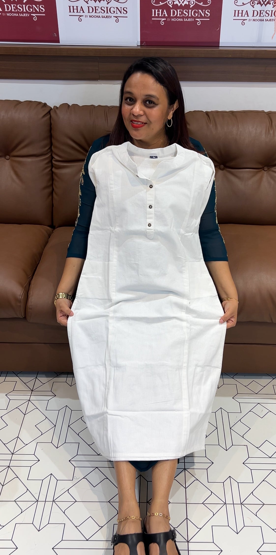 BUDGET BUY COTTON LINEN TOP - IHA 9768