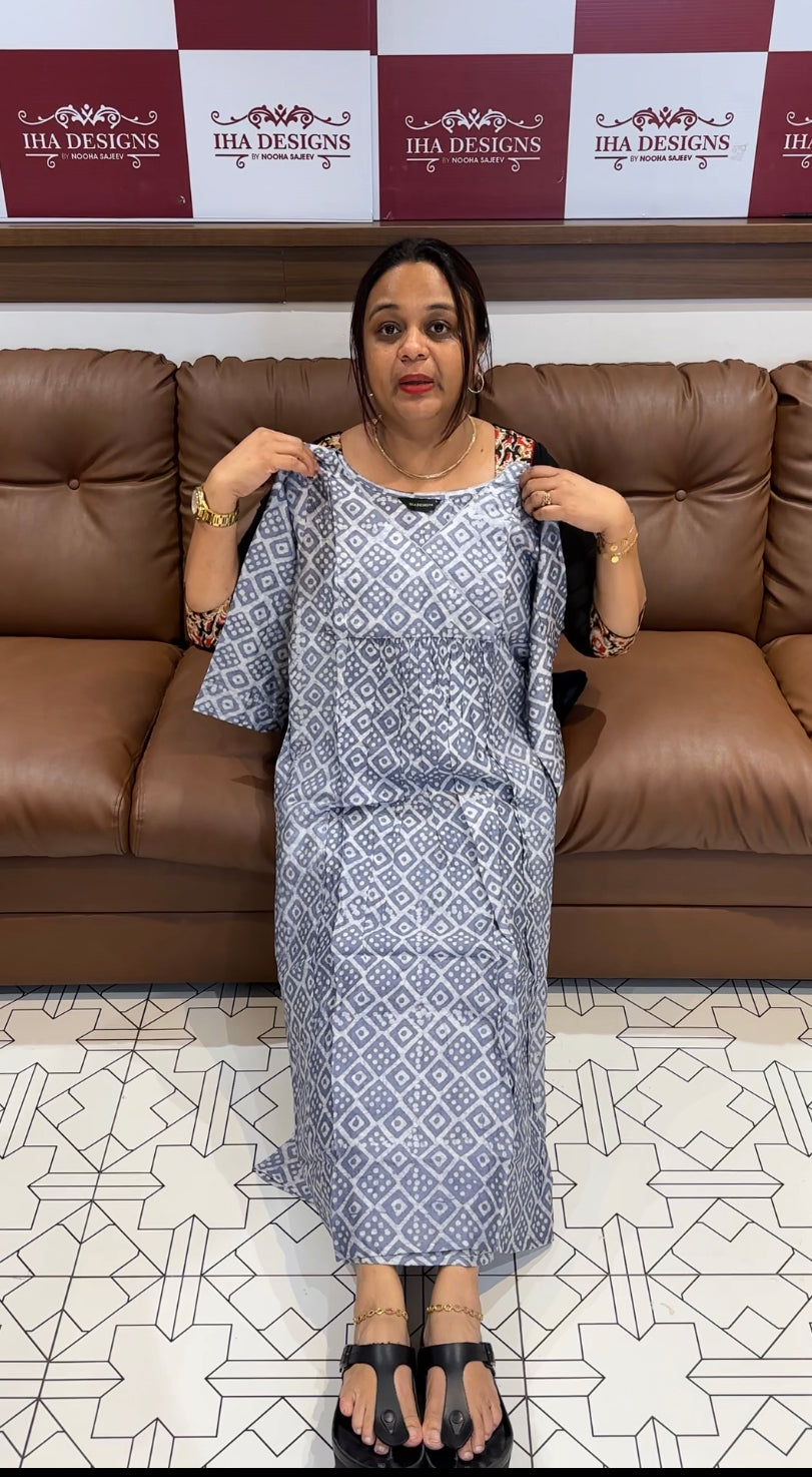 IHA'S IN-HOUSE BATIK PRINTED ALINE TOPS - IHA 8214