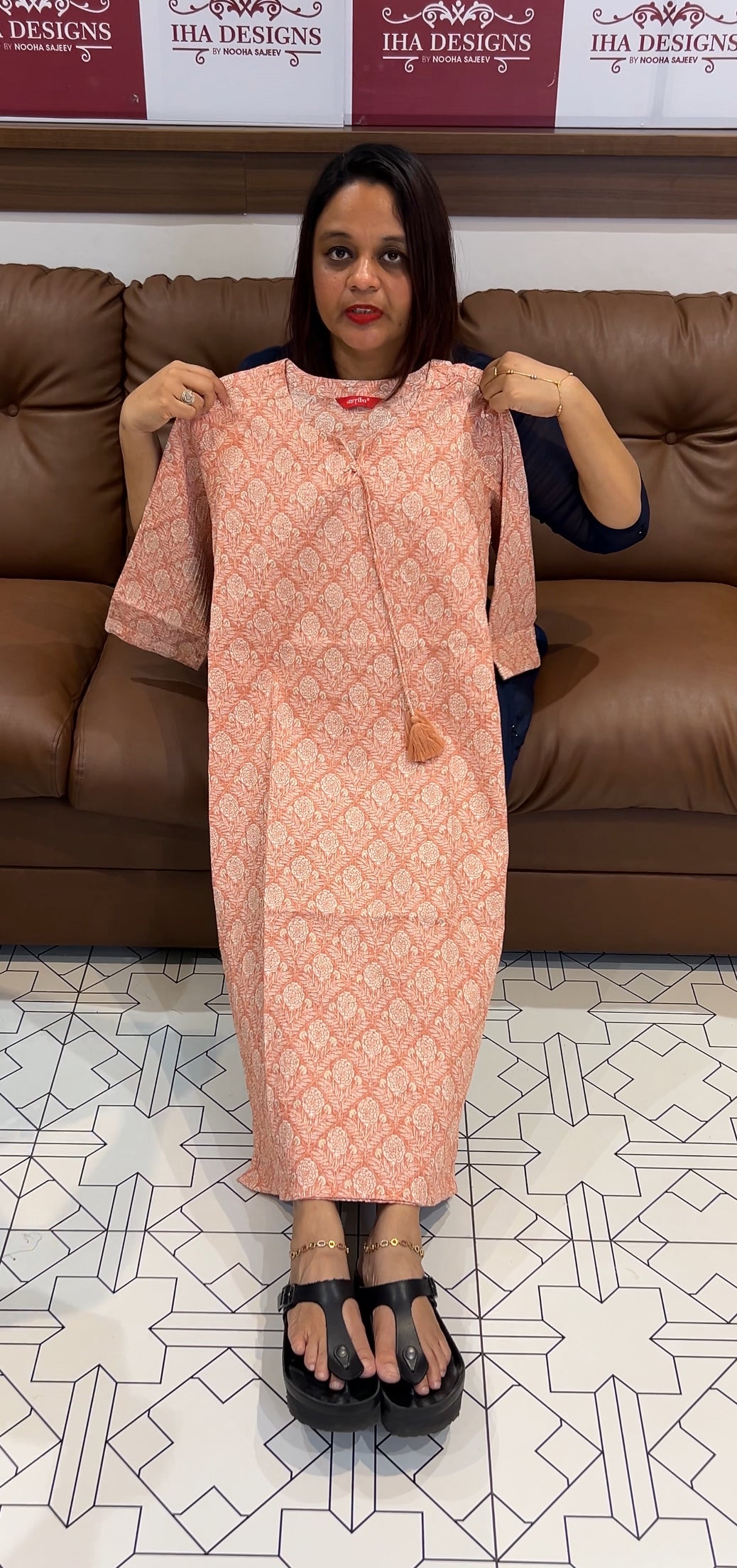 BUDGET BUY PRINTED COTTON TOPS - IHA 9689