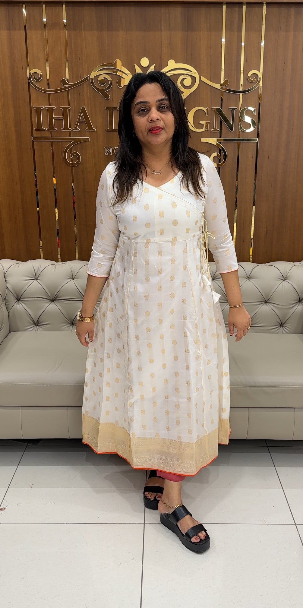 IHA'S IN-HOUSE SEMI SILK ALINE TOPS - IHA 25726