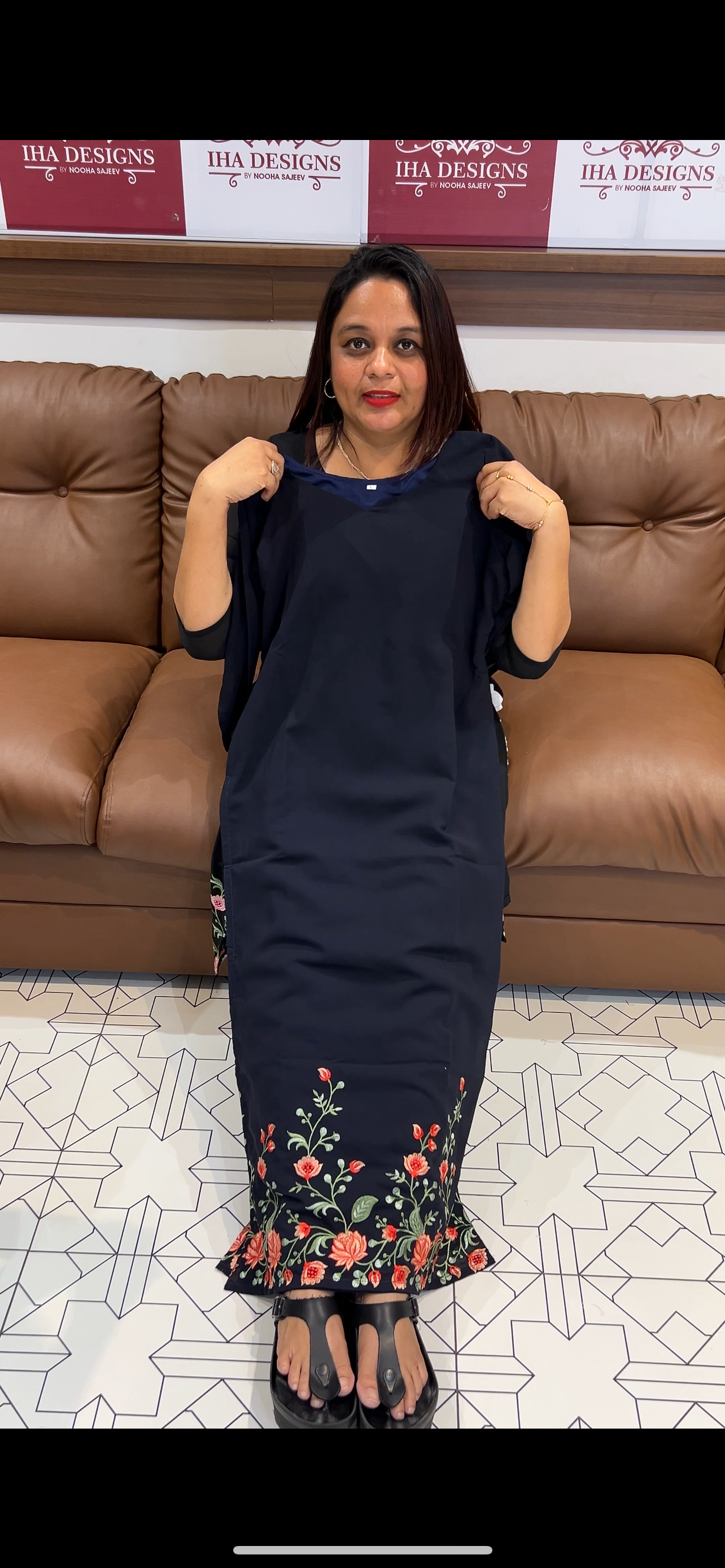 IHA'S IN-HOUSE SLITED TOPS COLLECTION - IHA 9668