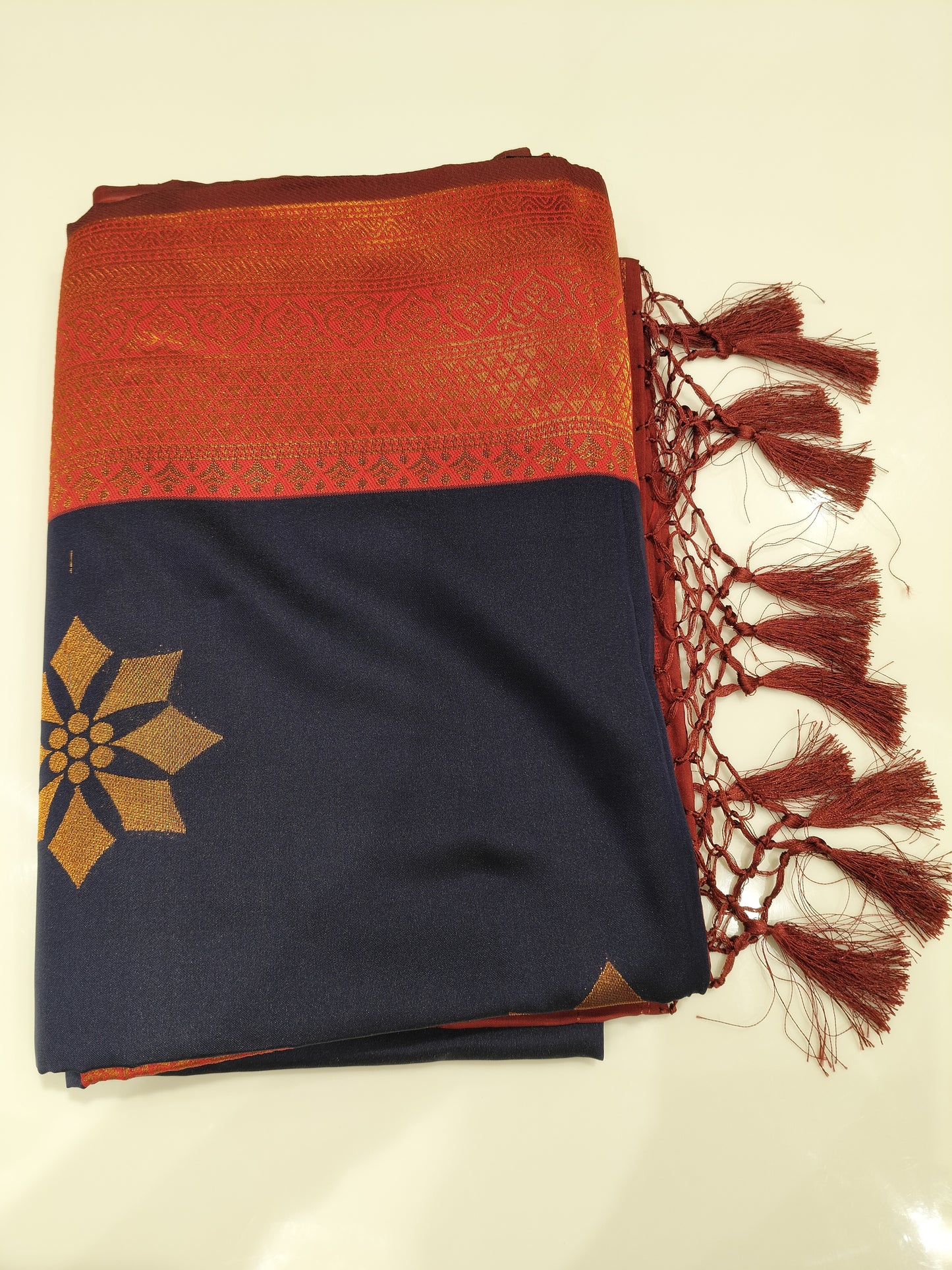 OFFER SALES SAREES - IHA 27601