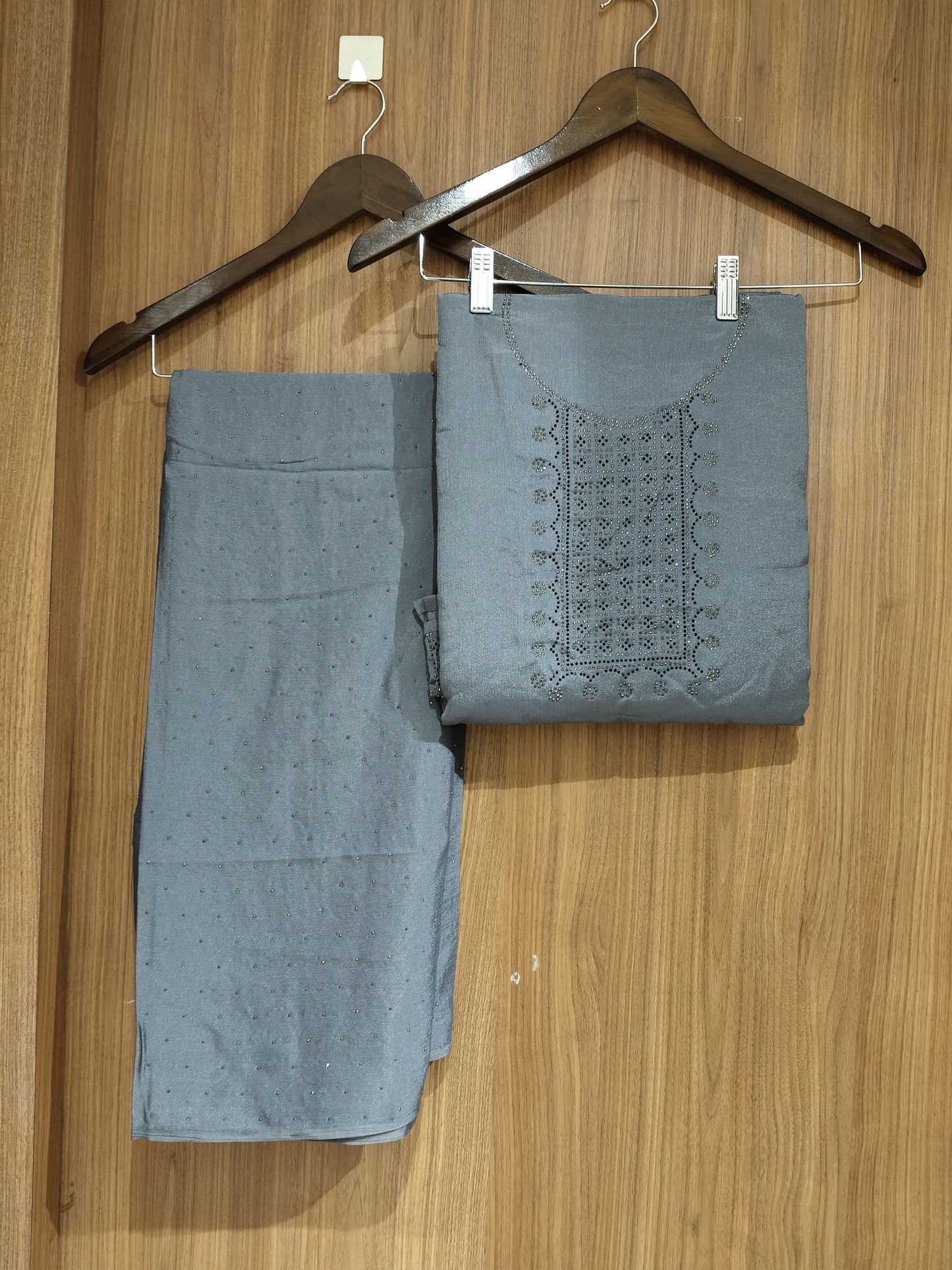 OFFER SALES UNSTITCHED SALWAR  - IHA 27602