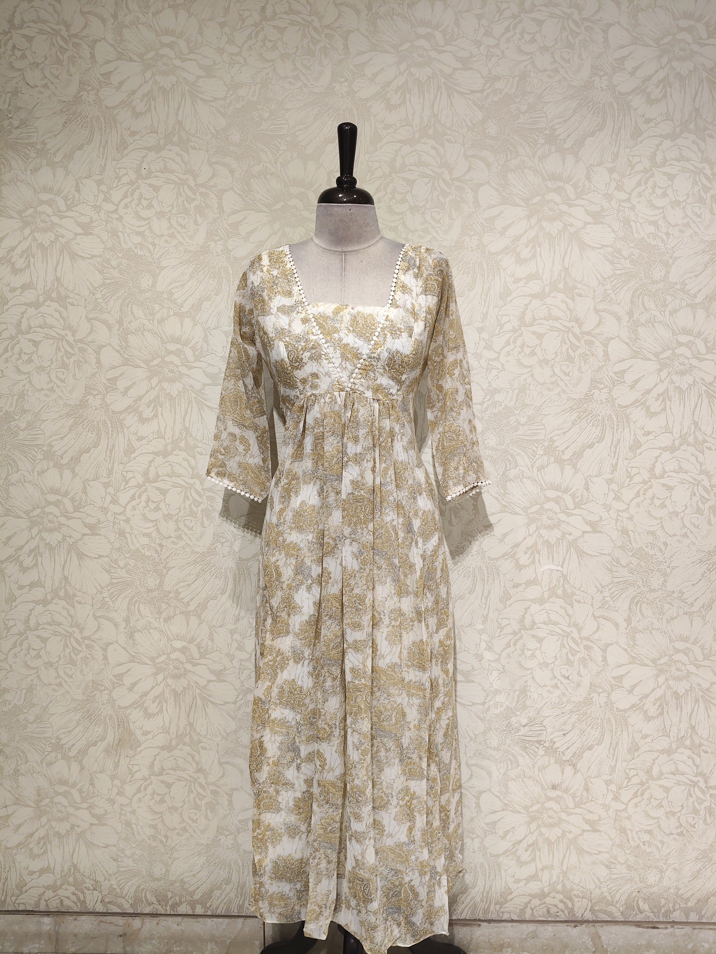 OFFER SALES TOP ONLY COLLECTIONS  - IHA 27844