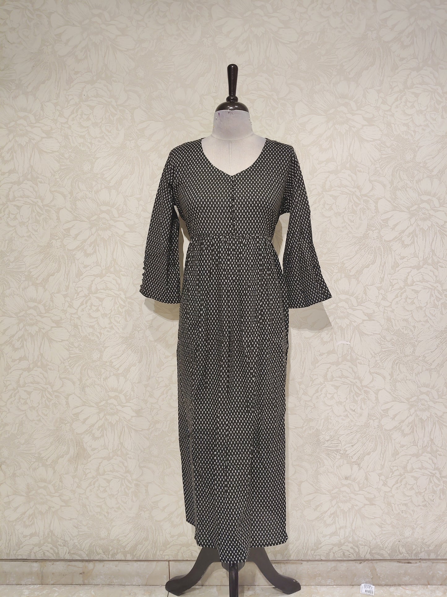 OFFER SALES TOP ONLY COLLECTIONS  - IHA 27844