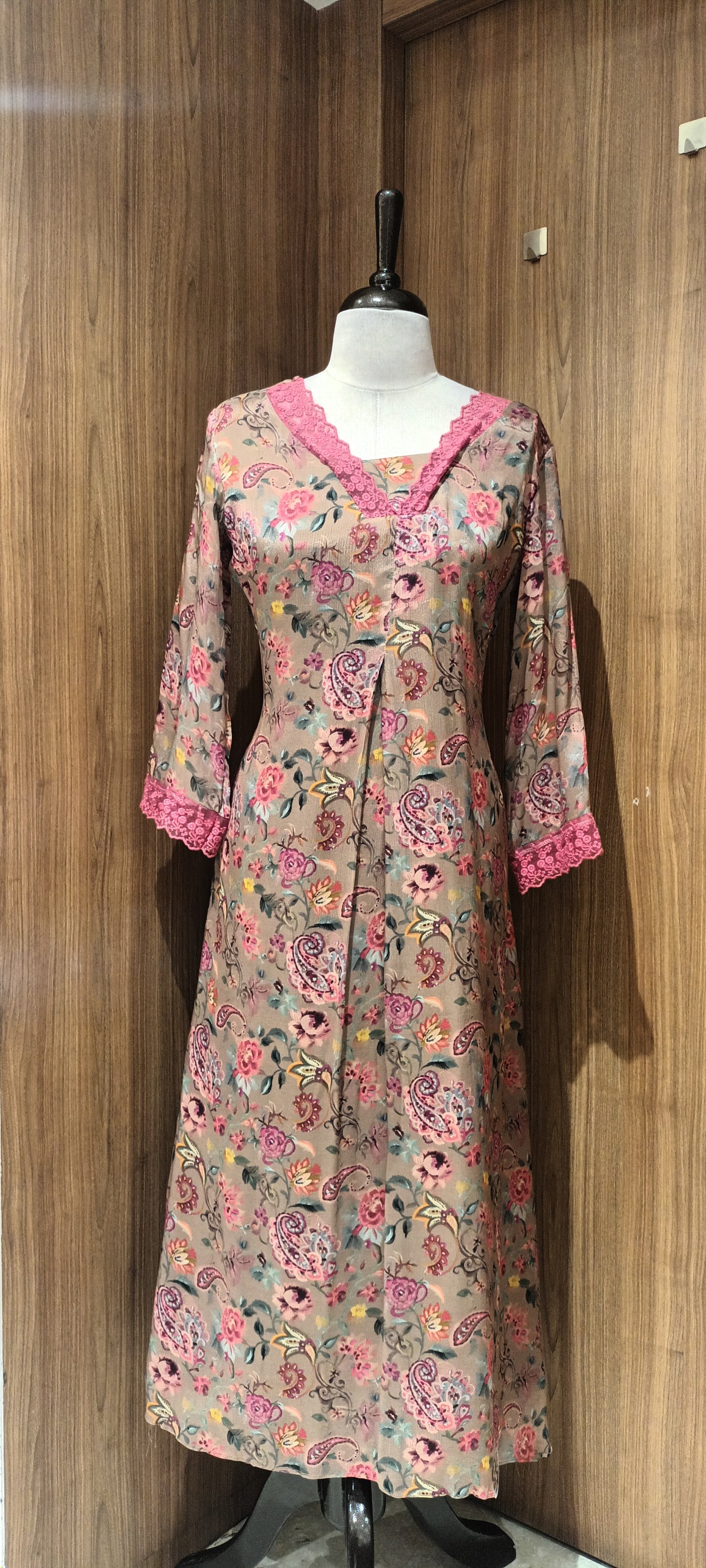 Platinum Chiffon Readymade Kurtis – Iha Alappuzha Collection – IHA 27116