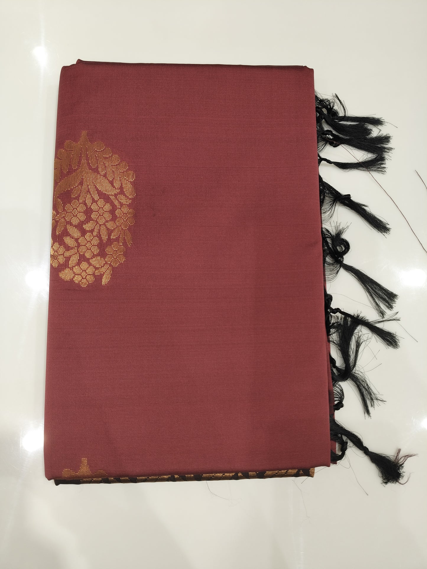 OFFER SALES SAREES - IHA 27667