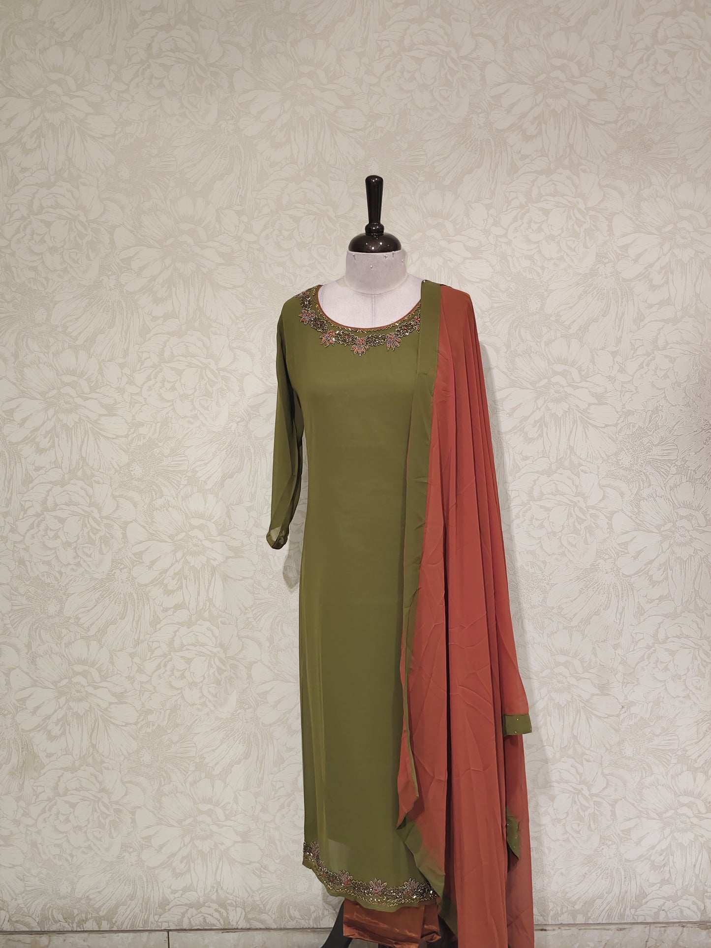 OFFER SALES TOP AND BOTTOM - IHA 27511