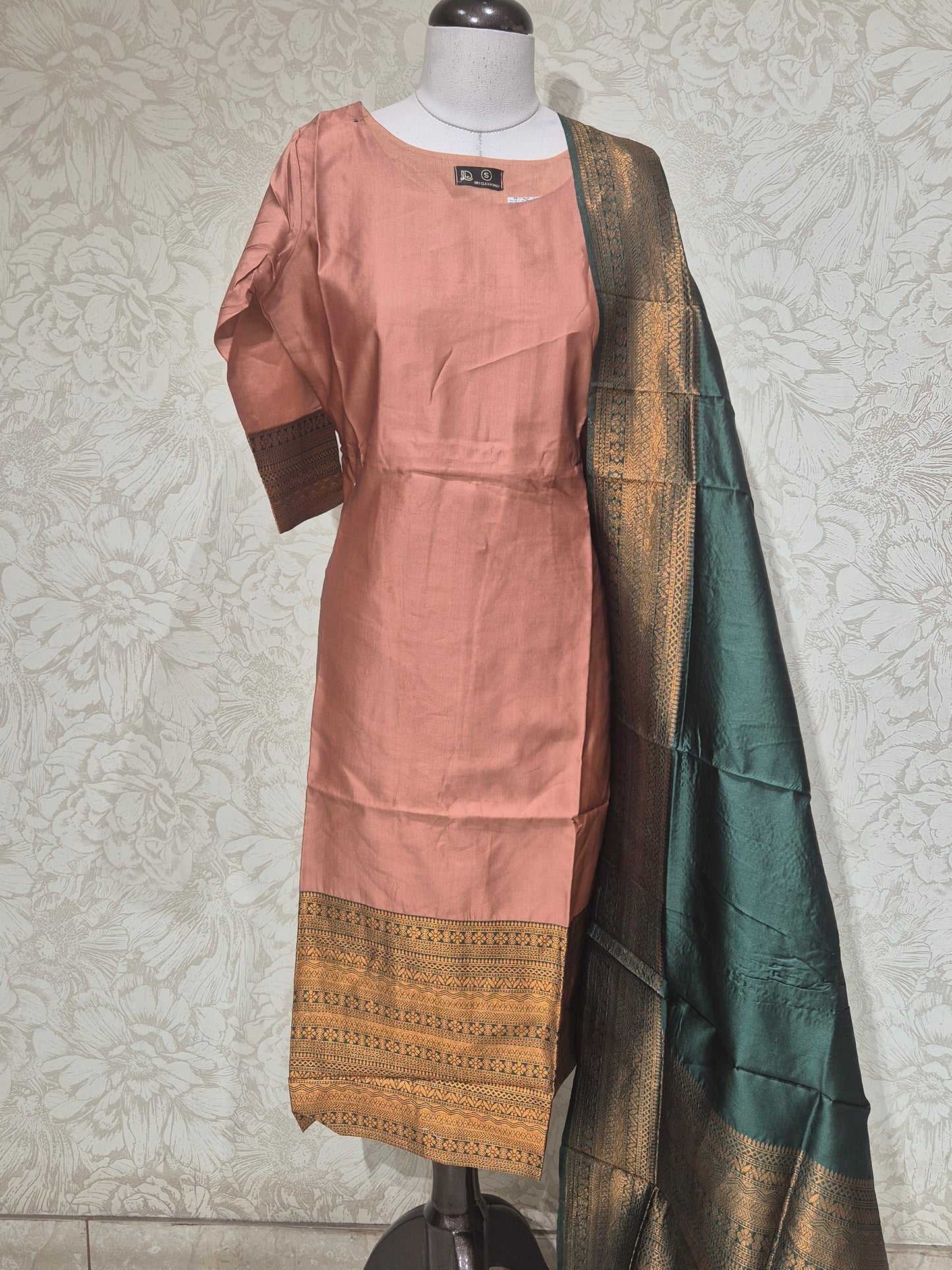 OFFER SALES TOPS COLLECTIONS - IHA 26847