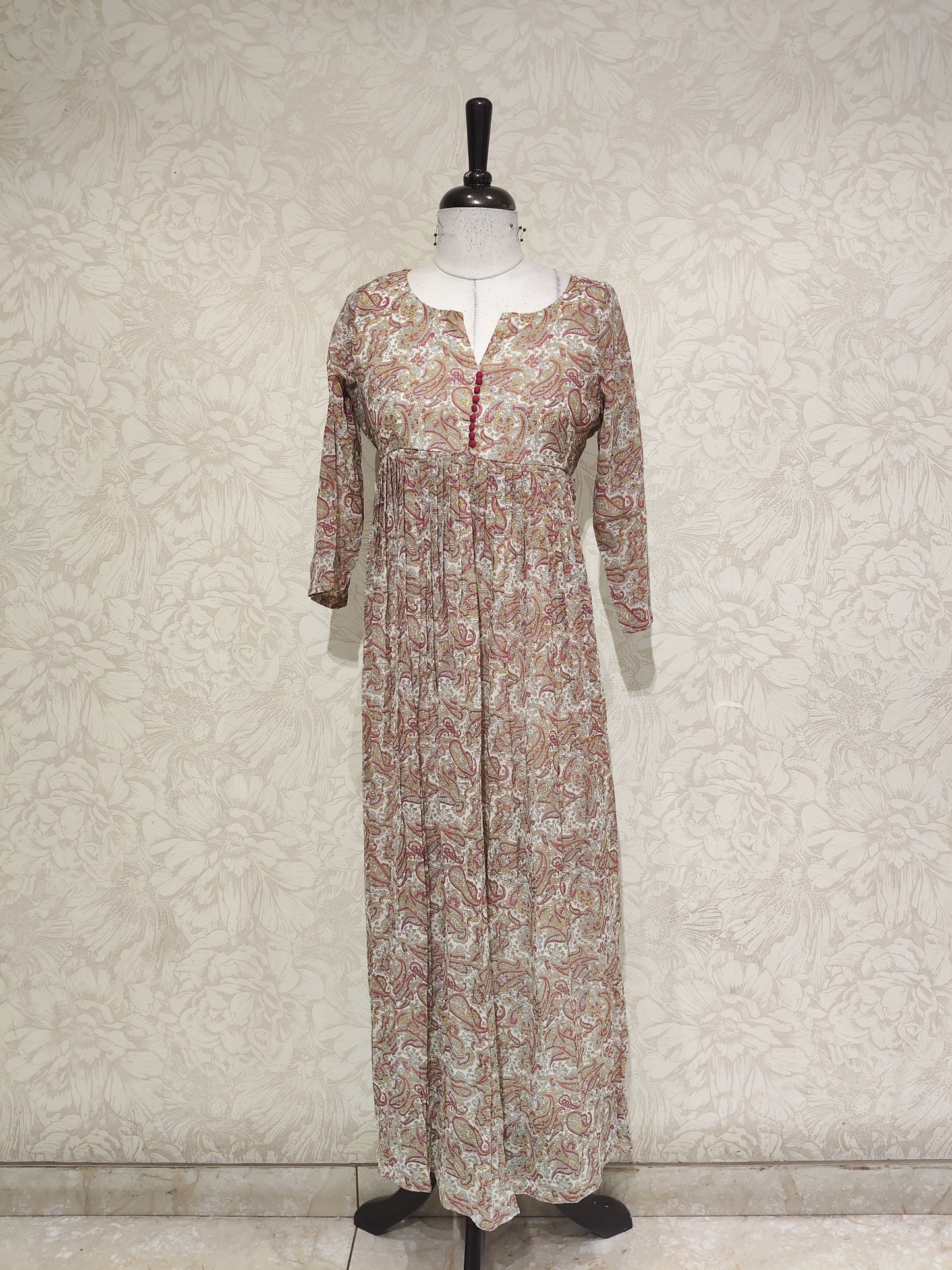 OFFER SALES TOP ONLY COLLECTIONS  - IHA 27844