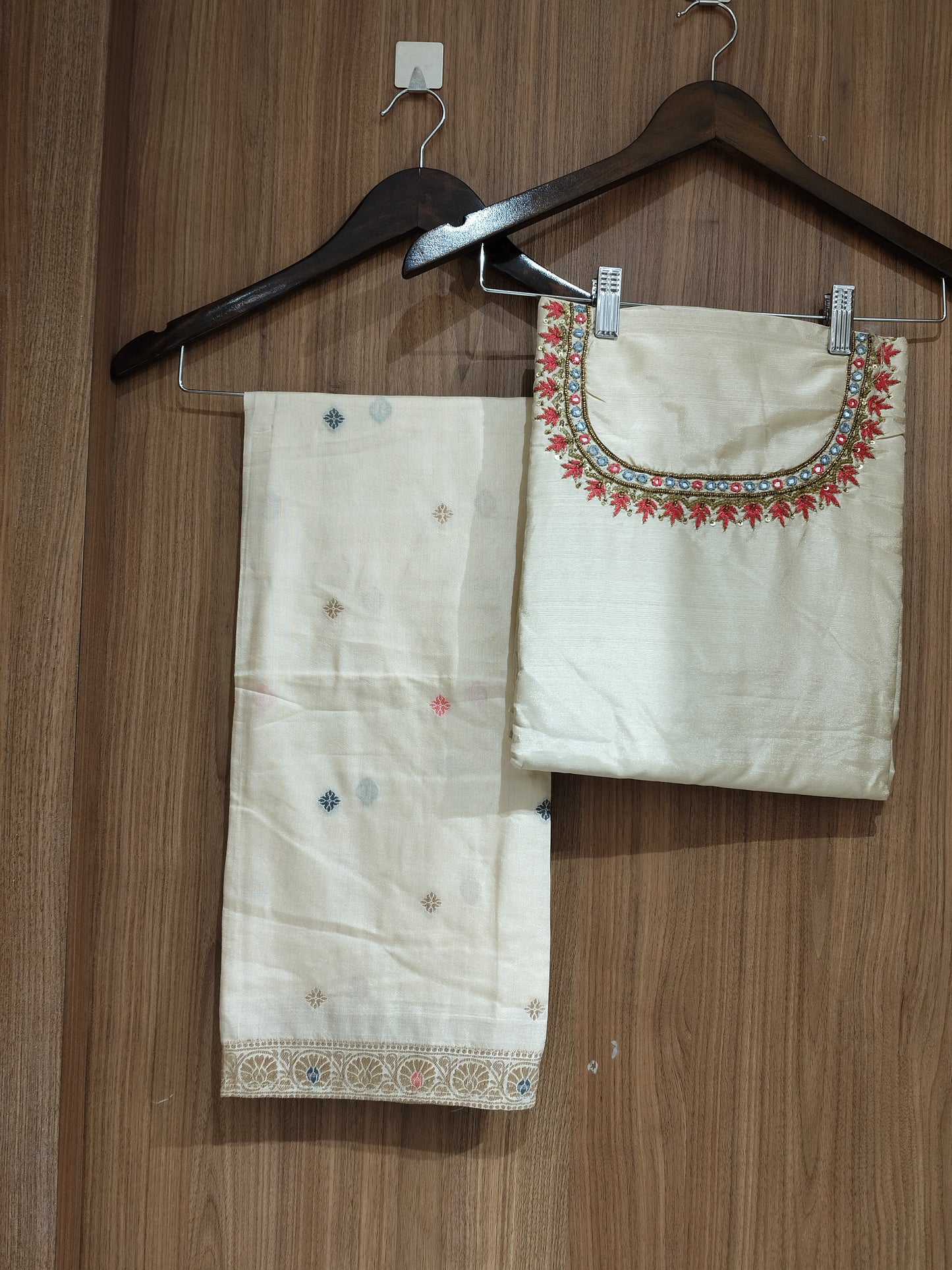 OFFER SALES UNSTITCHED SALWAR  - IHA 27602