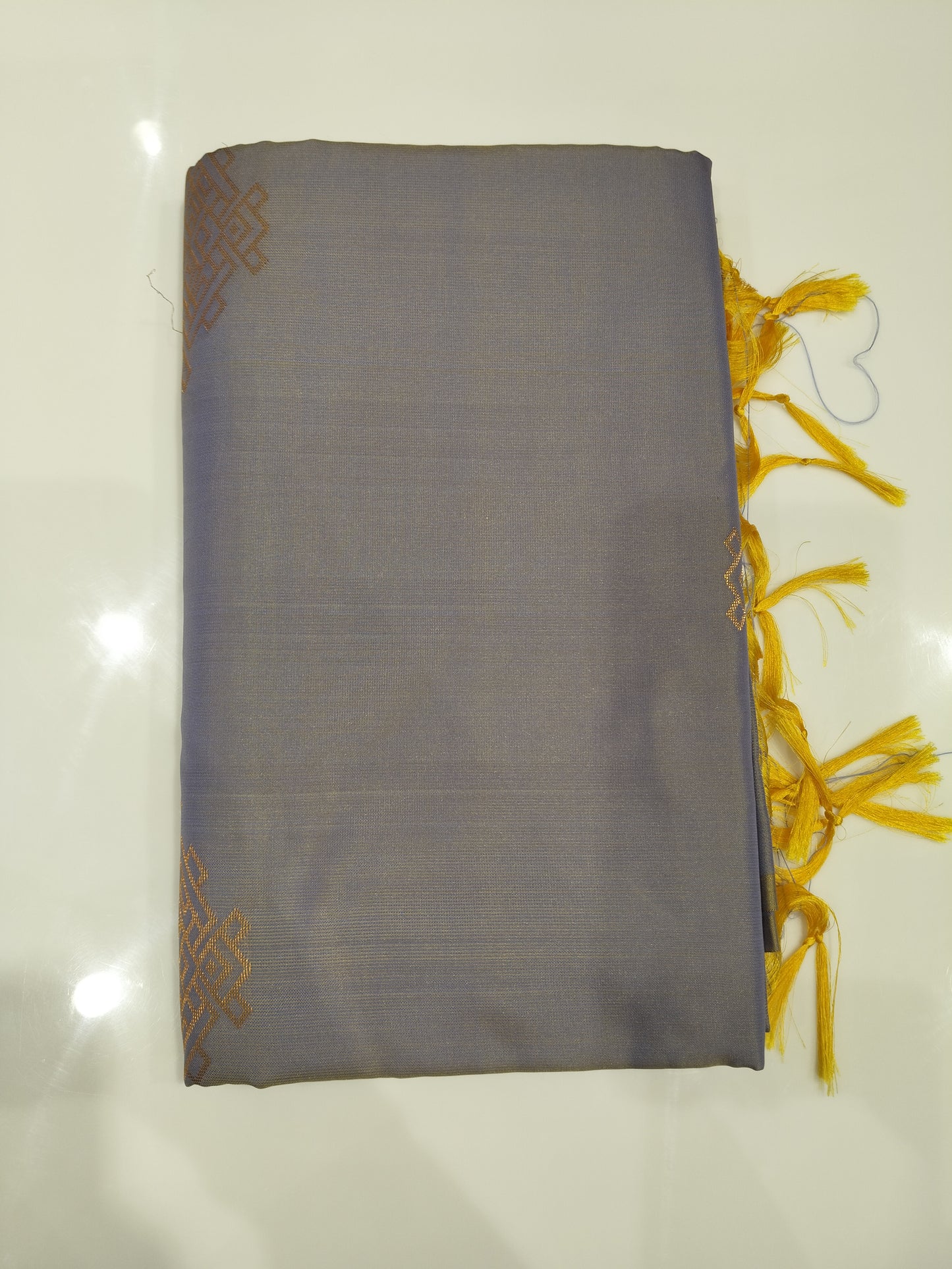 OFFER SALES SAREES - IHA 27667