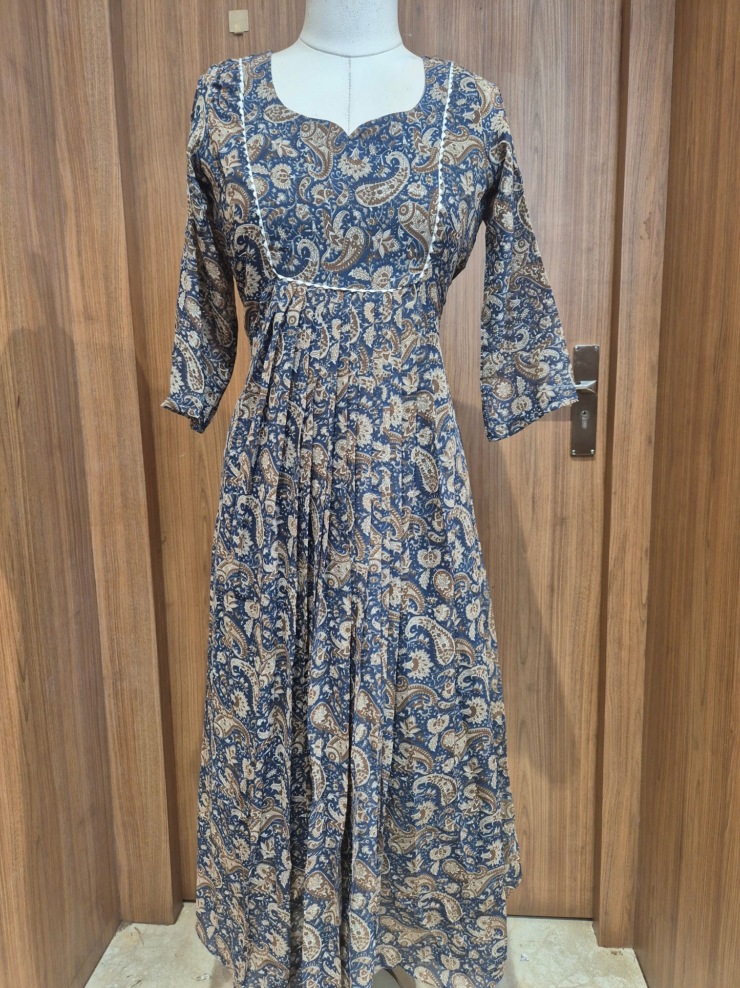 OFFER SALES TOPS COLLECTIONS - IHA 26796