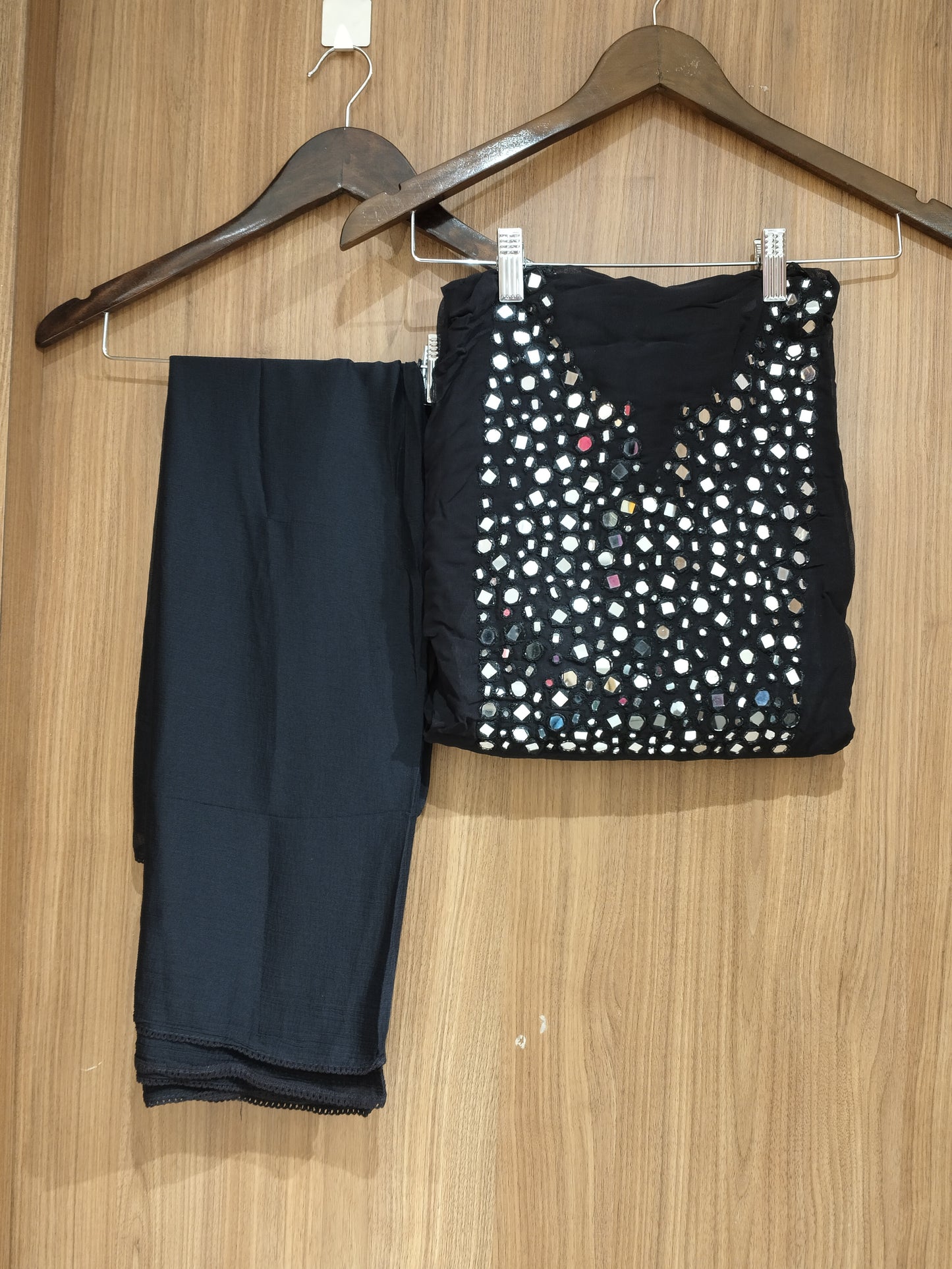 OFFER SALES UNSTITCHED SALWAR  - IHA 27602