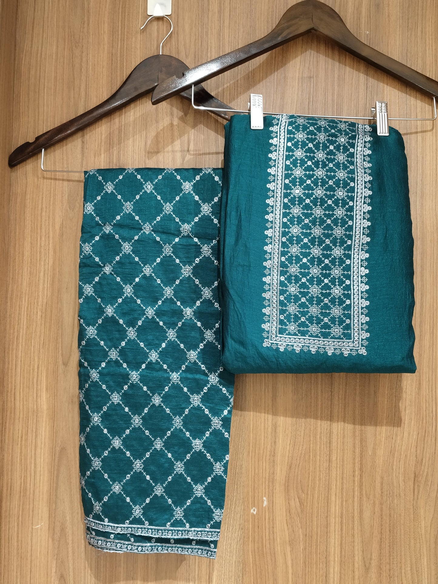 OFFER SALES UNSTITCHED SALWAR  - IHA 27602