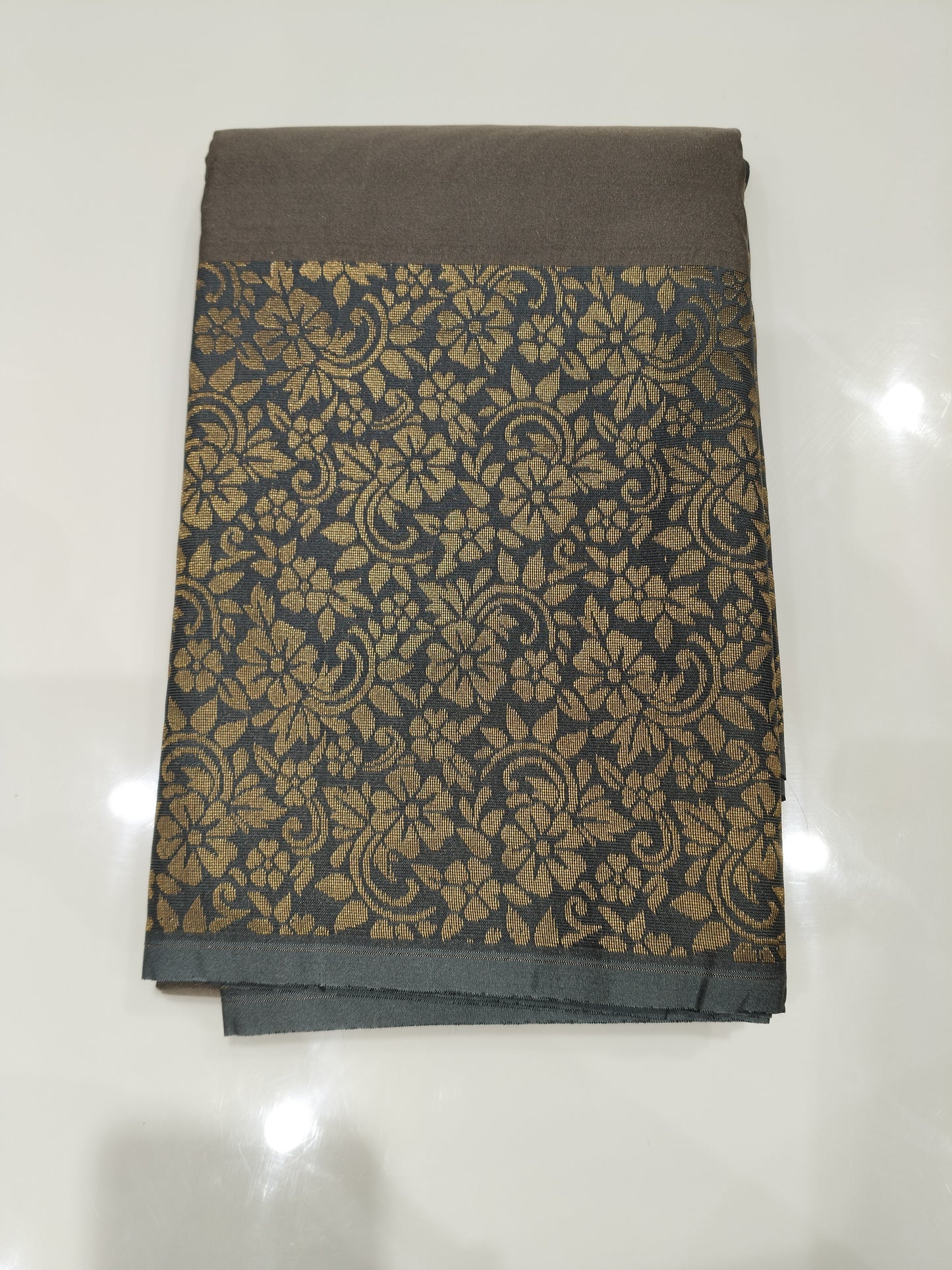 OFFER SALES SAREES - IHA 27601