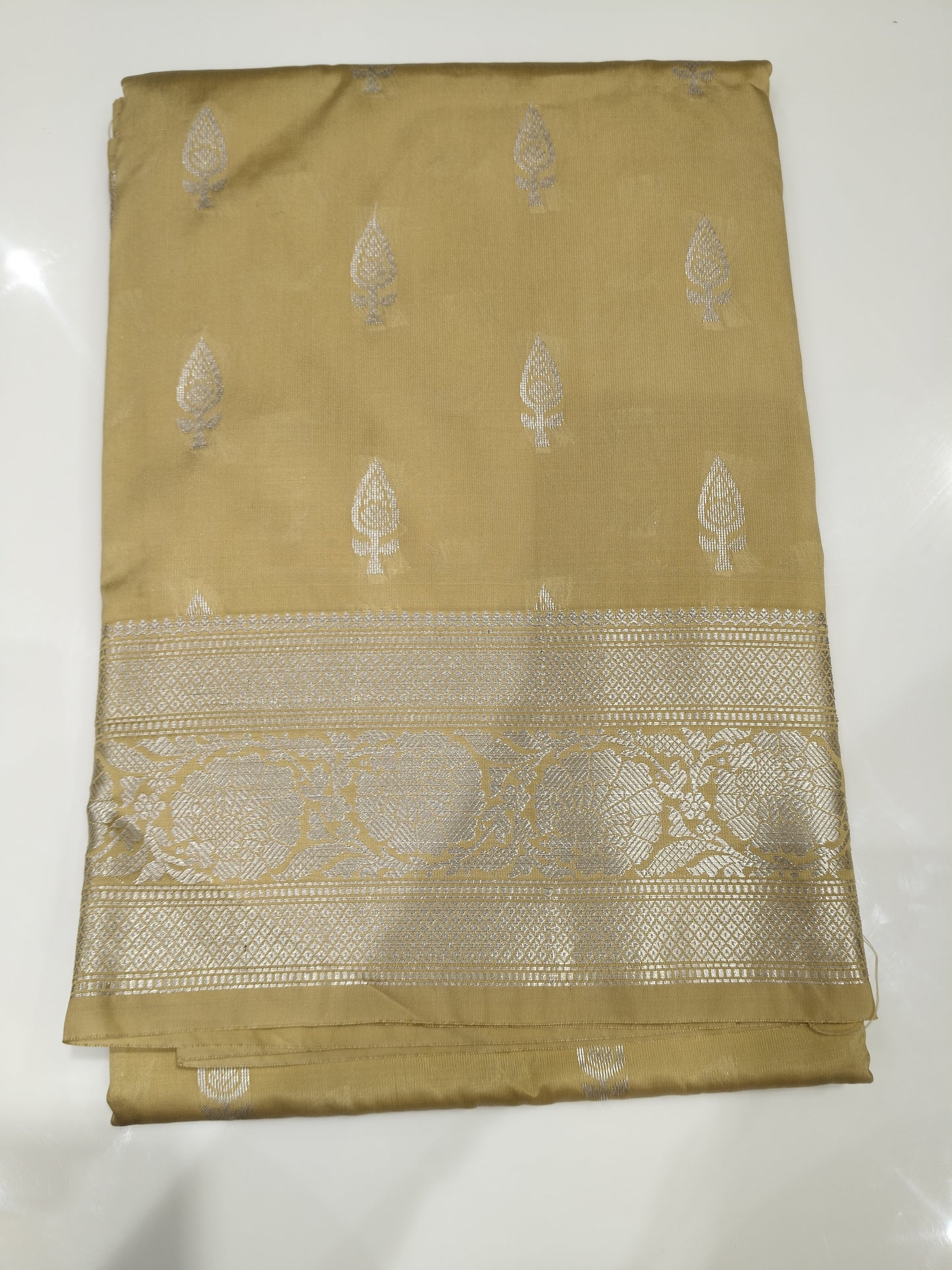 OFFER SALES SAREES - IHA 27601