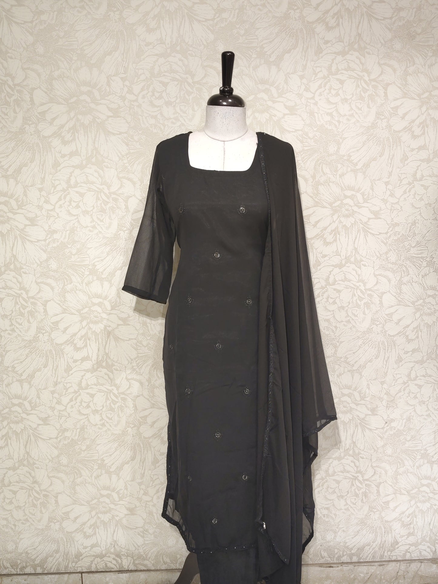 OFFER SALES TOP AND BOTTOM - IHA 27511