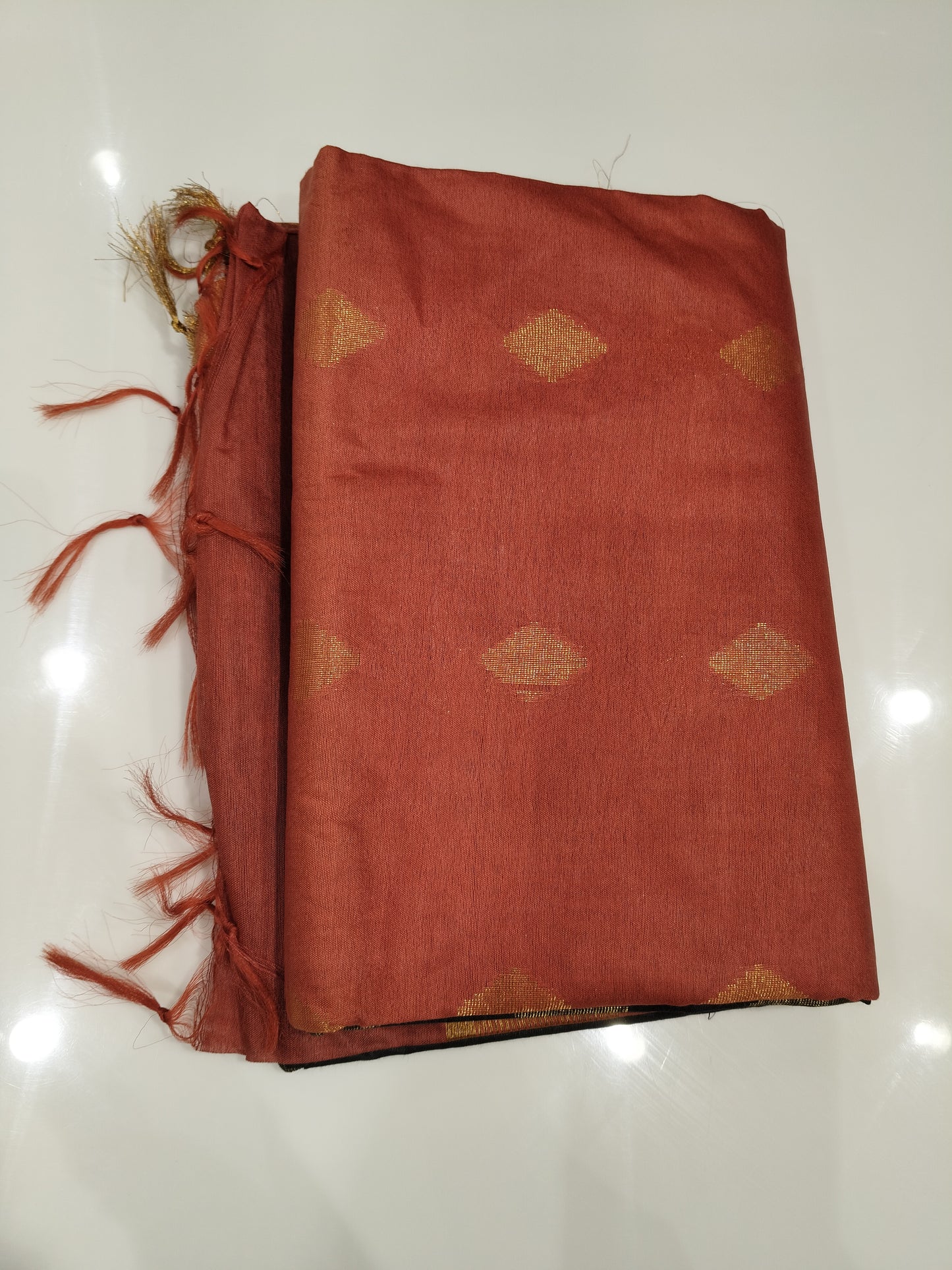 OFFER SALES SAREES - IHA 27667