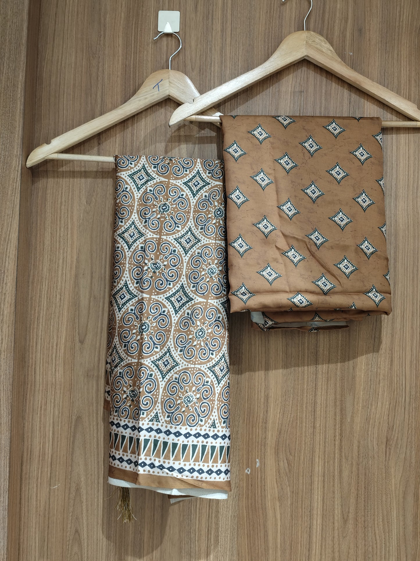 OFFER SALES UNSTITCHED SALWAR  - IHA 27602