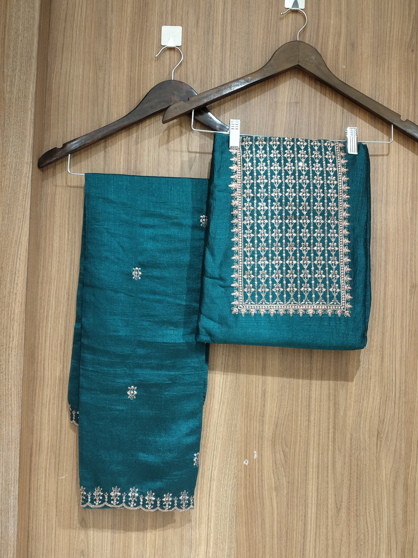 OFFER SALES UNSTITCHED SALWAR  - IHA 27602