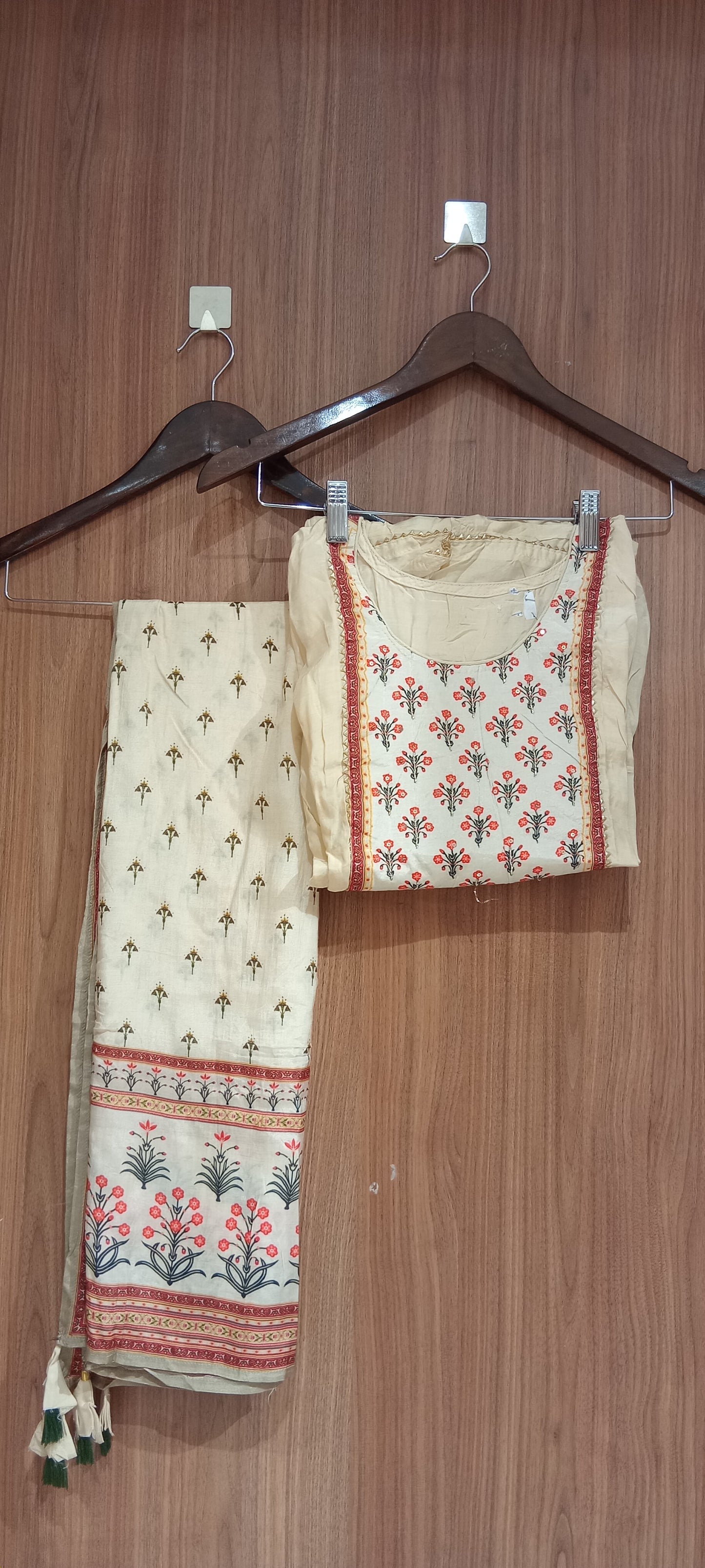 OFFER SALES UNSTITCHED SALWAR  - IHA 27798