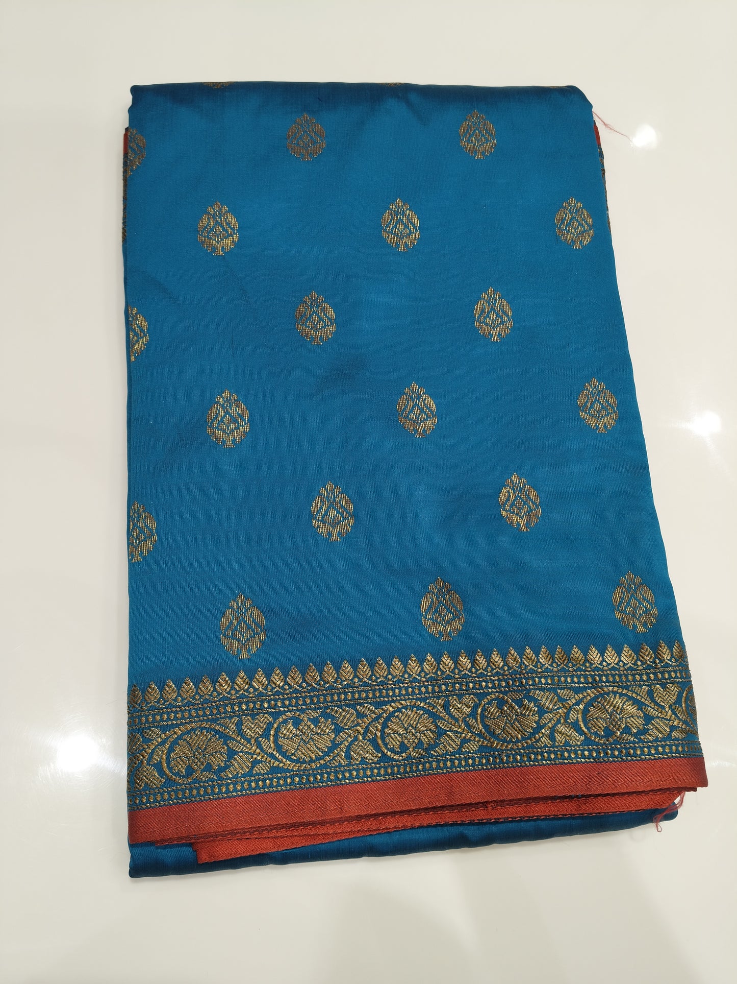 OFFER SALES SAREES - IHA 27601