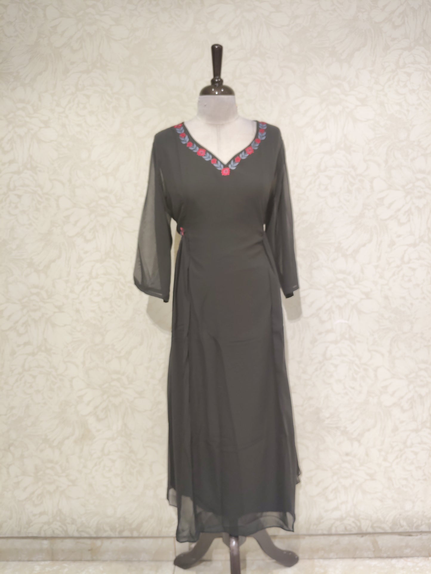 OFFER SALES TOP ONLY COLLECTIONS  - IHA 27845