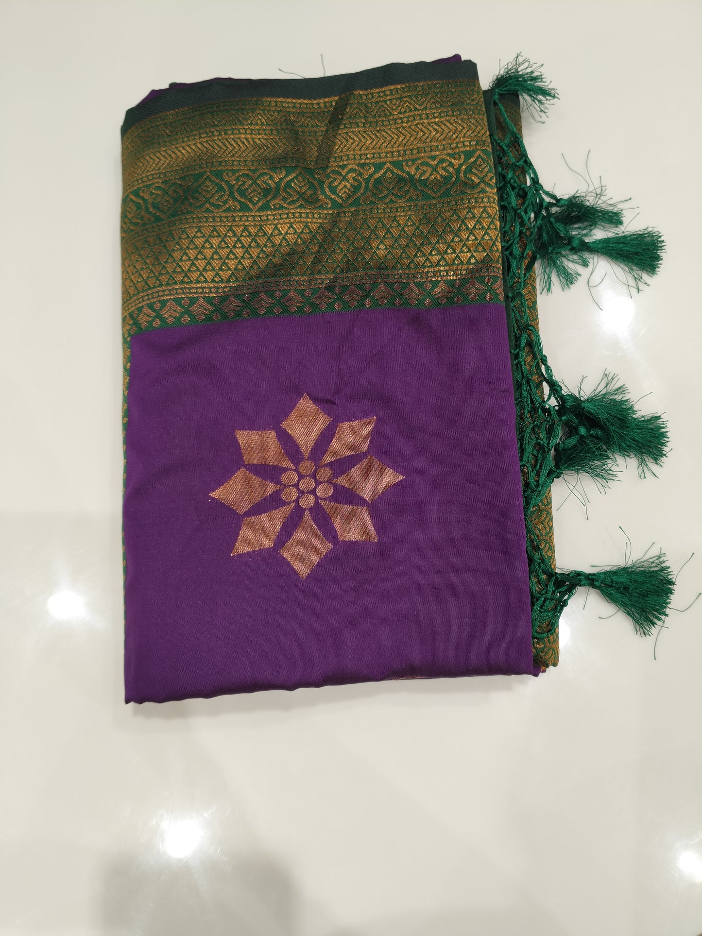 OFFER SALES SAREES - IHA 27601