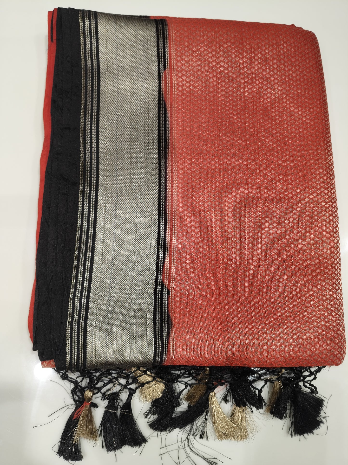 OFFER SALES SAREES - IHA 27667