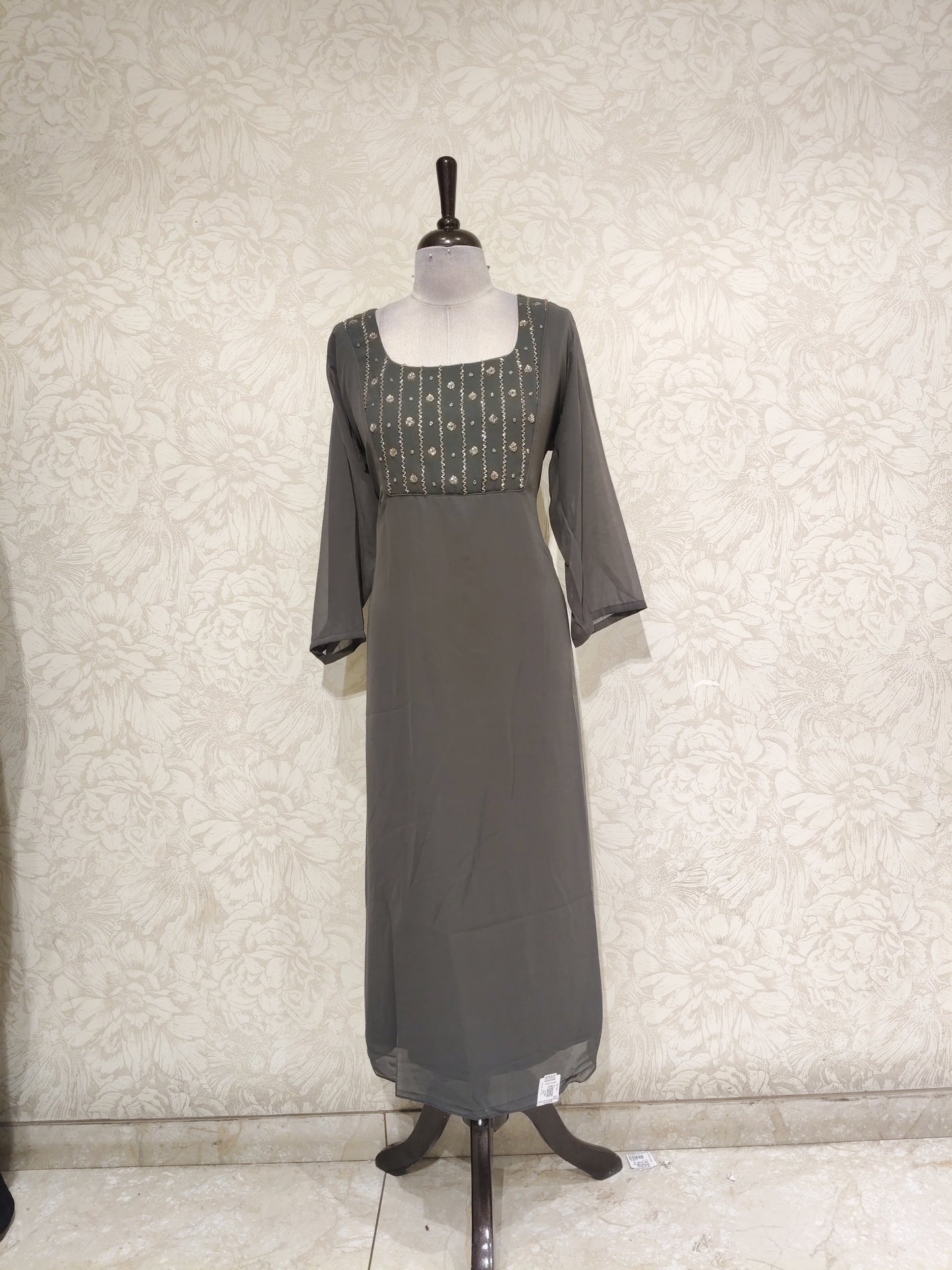 OFFER SALES TOP ONLY COLLECTIONS  - IHA 27845