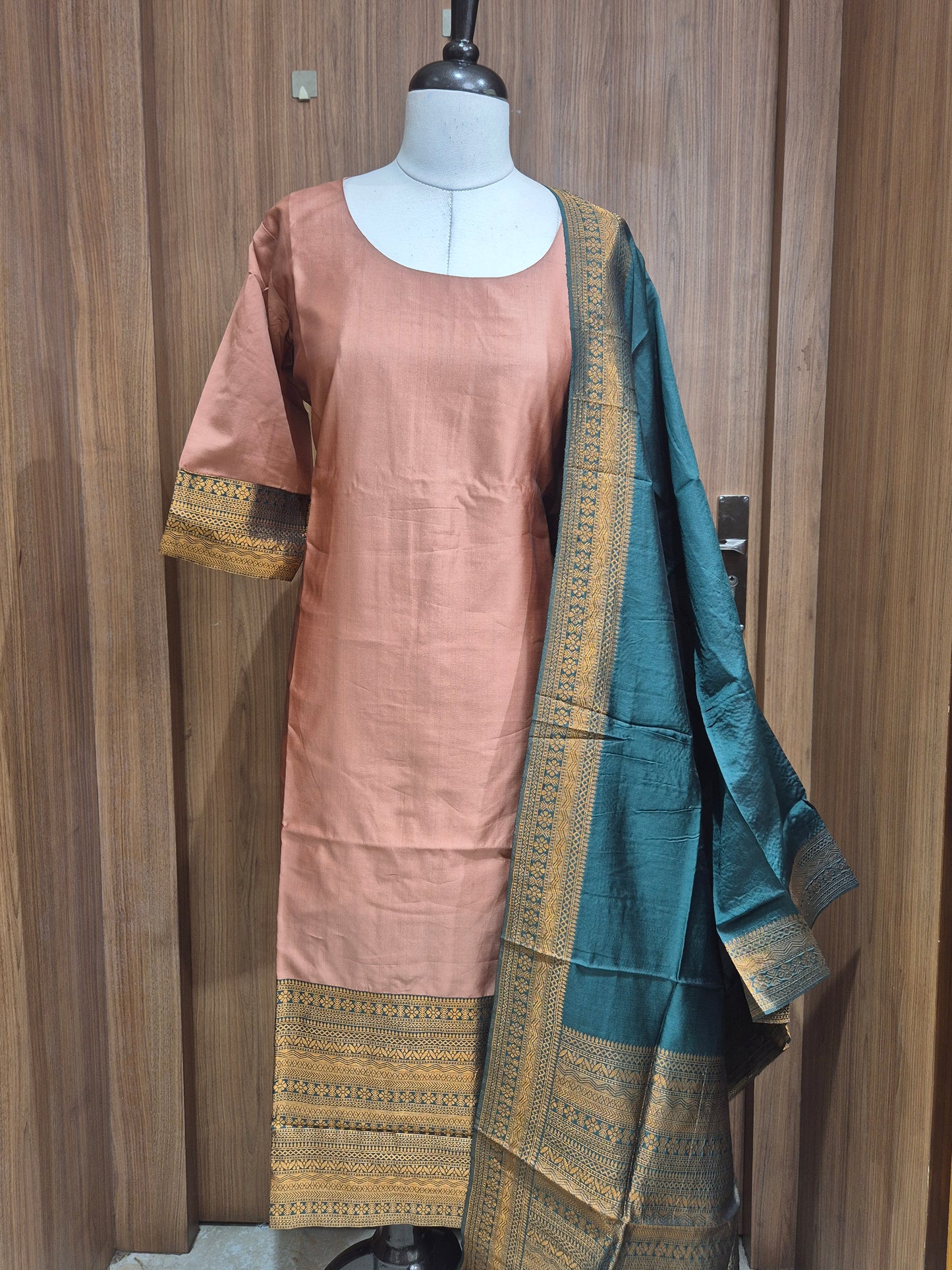OFFER SALES TOPS COLLECTIONS - IHA 26746