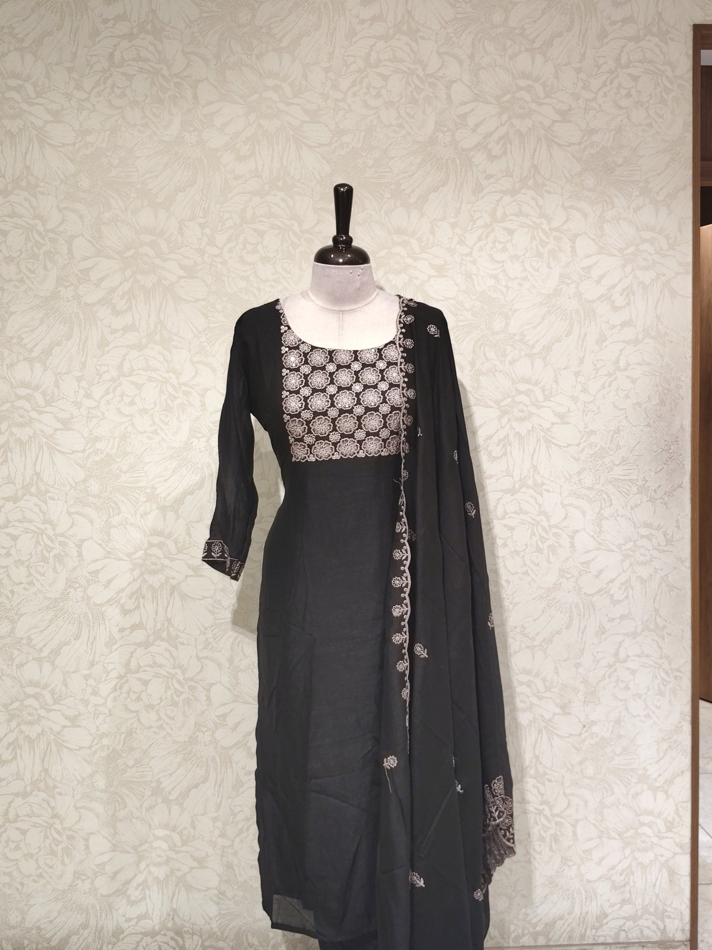 OFFER SALES TOP AND BOTTOM - IHA 27511