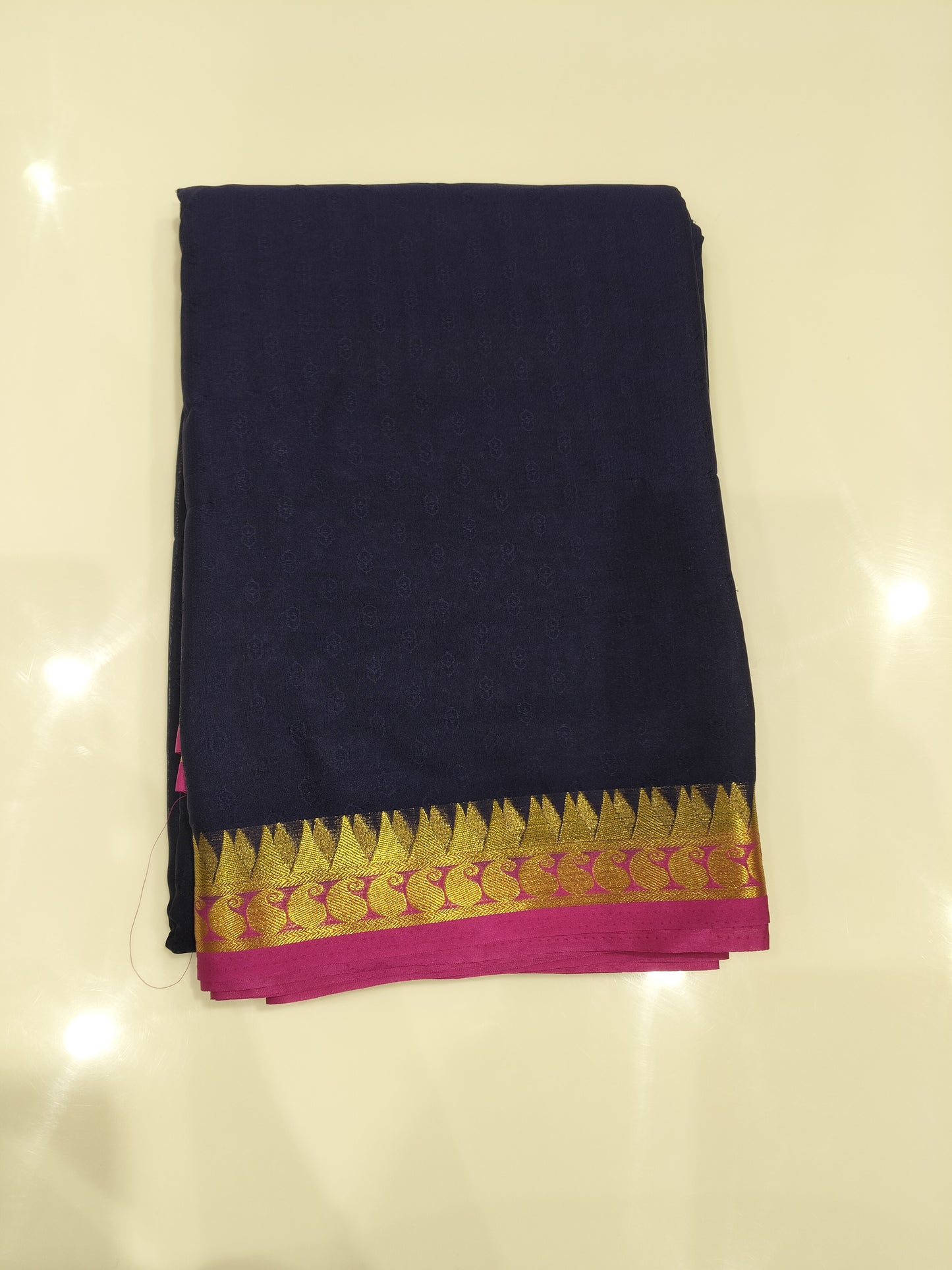 OFFER SALES SAREES - IHA 27667