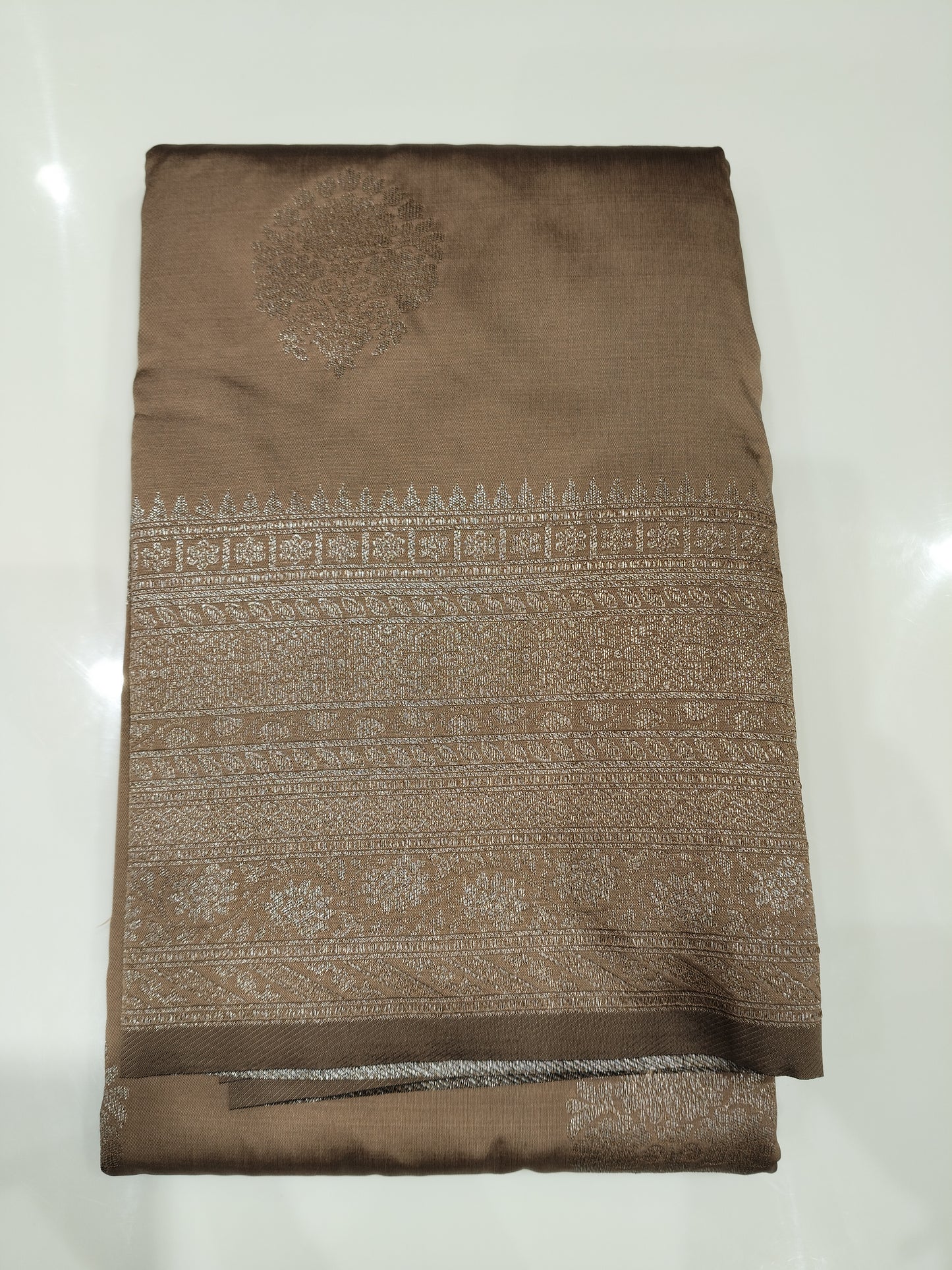 OFFER SALES SAREES - IHA 27667
